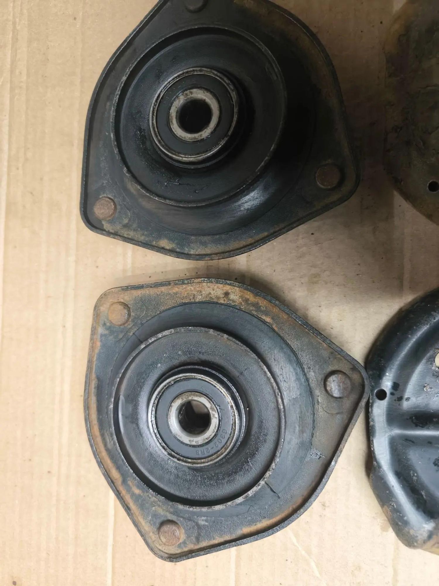 https://ycs.partsauto.market/partsauto-images/thmbs/userImages/d89d66a30f14dbad161fb7a986aa0fe5/part/106f0af4-409d-4bc3-ac17-40474459c488_1786976762538.jpg