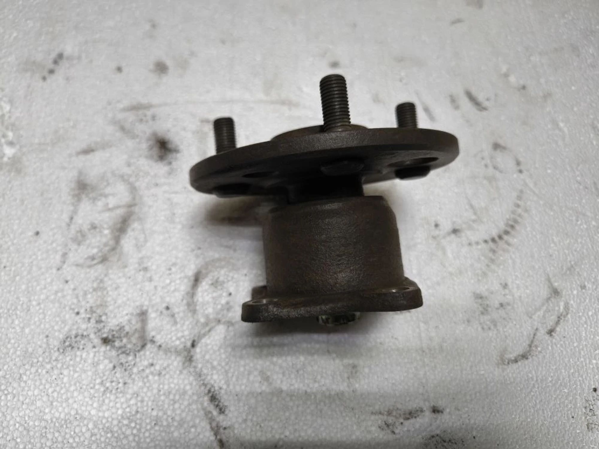 https://ycs.partsauto.market/partsauto-images/thmbs/userImages/d89d66a30f14dbad161fb7a986aa0fe5/part/10c255bb-3f94-445c-afc0-50d12c8118bf_1776685187277.jpg