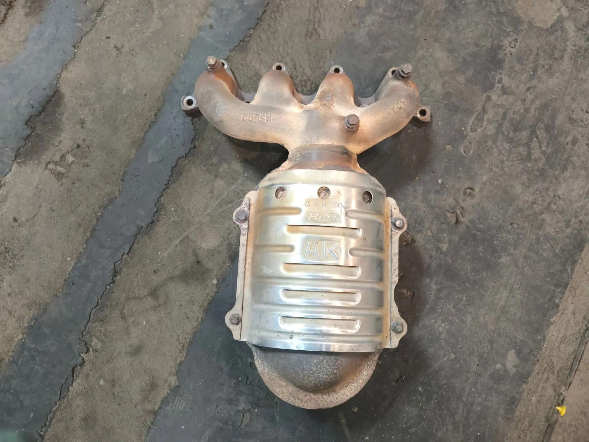 https://ycs.partsauto.market/partsauto-images/thmbs/userImages/d89d66a30f14dbad161fb7a986aa0fe5/part/10e3f908-1edc-4255-bd2a-26ade937e302_1786119520519.jpg