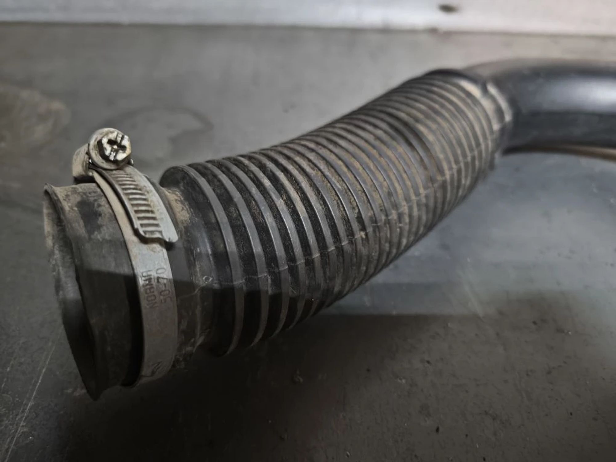 https://ycs.partsauto.market/partsauto-images/thmbs/userImages/d89d66a30f14dbad161fb7a986aa0fe5/part/12535234-a07e-4efa-948b-0f496cc14b25_1780231741544.jpg