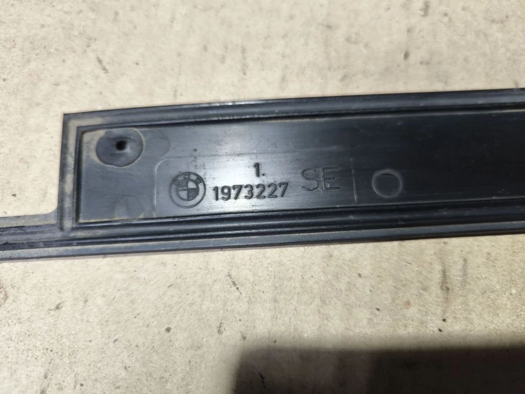 https://ycs.partsauto.market/partsauto-images/thmbs/userImages/d89d66a30f14dbad161fb7a986aa0fe5/part/12f9f51f-6906-4a95-8b61-3a432a980c28_1780572470320.jpg
