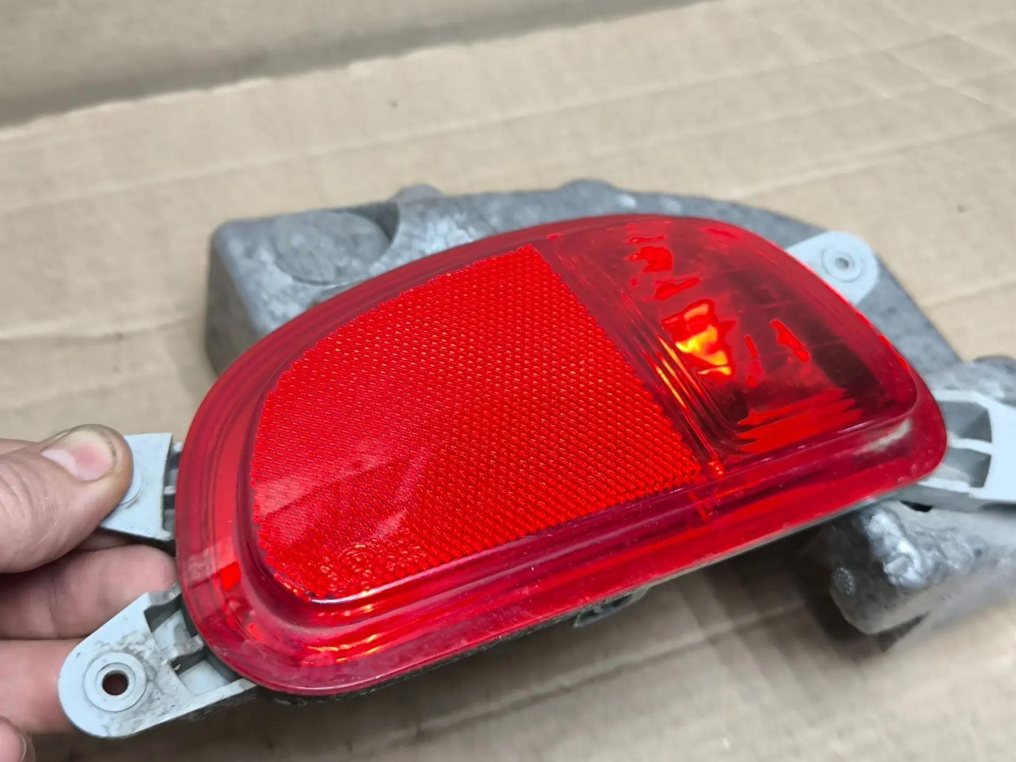 https://ycs.partsauto.market/partsauto-images/thmbs/userImages/d89d66a30f14dbad161fb7a986aa0fe5/part/1398c0e2-d6e1-47a7-aec6-c351cb517de3_1785565993101.jpg