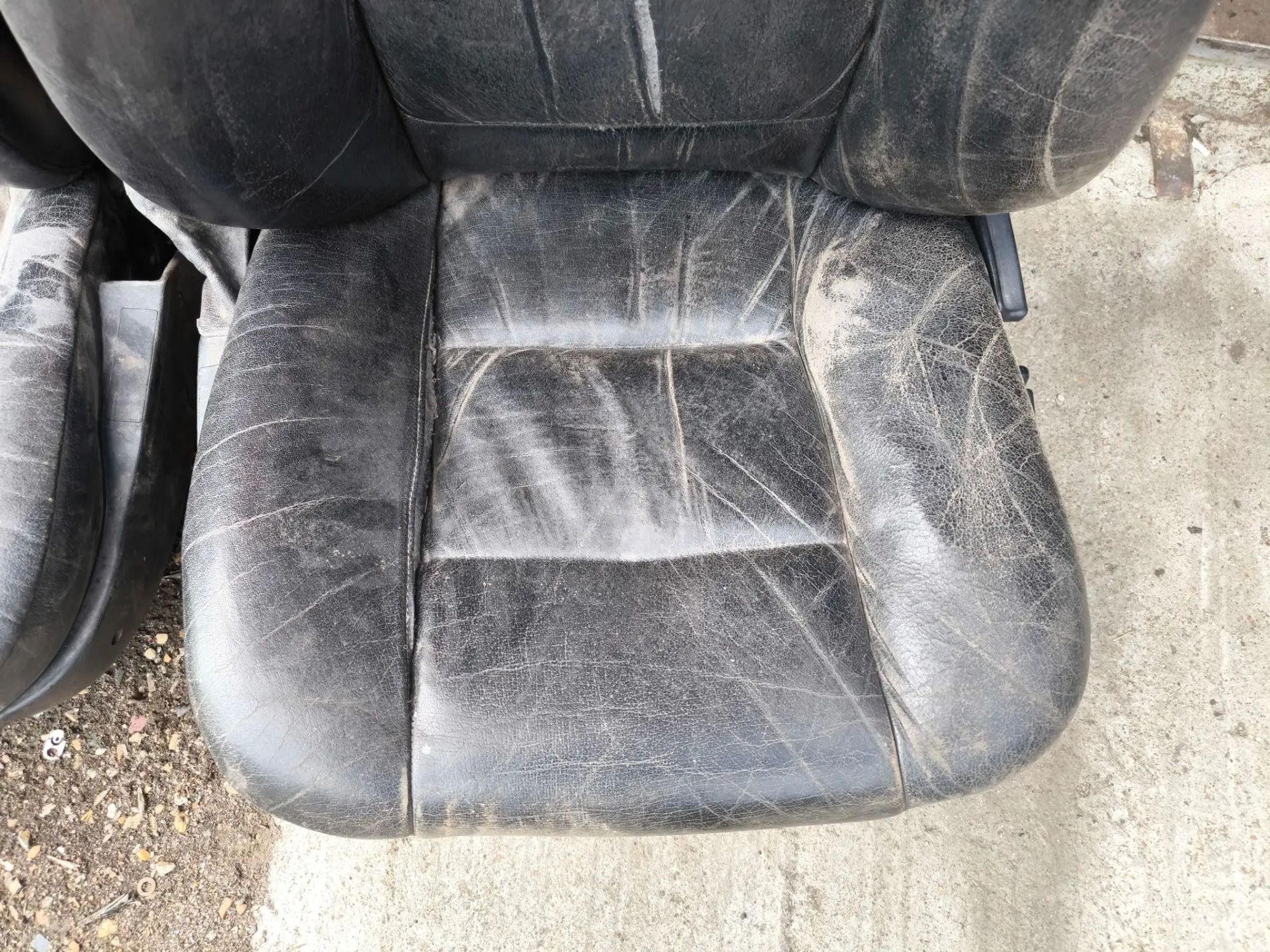 https://ycs.partsauto.market/partsauto-images/thmbs/userImages/d89d66a30f14dbad161fb7a986aa0fe5/part/14dad3ac-8f80-4bd2-a2b8-eaade78b3b4a_1784298500142.jpg