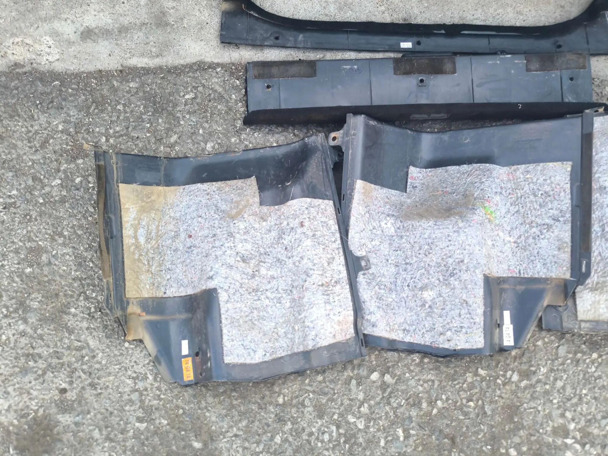 https://ycs.partsauto.market/partsauto-images/thmbs/userImages/d89d66a30f14dbad161fb7a986aa0fe5/part/15af32f1-d509-4570-9541-cc8d19c6fcb5_1785247251348.jpg