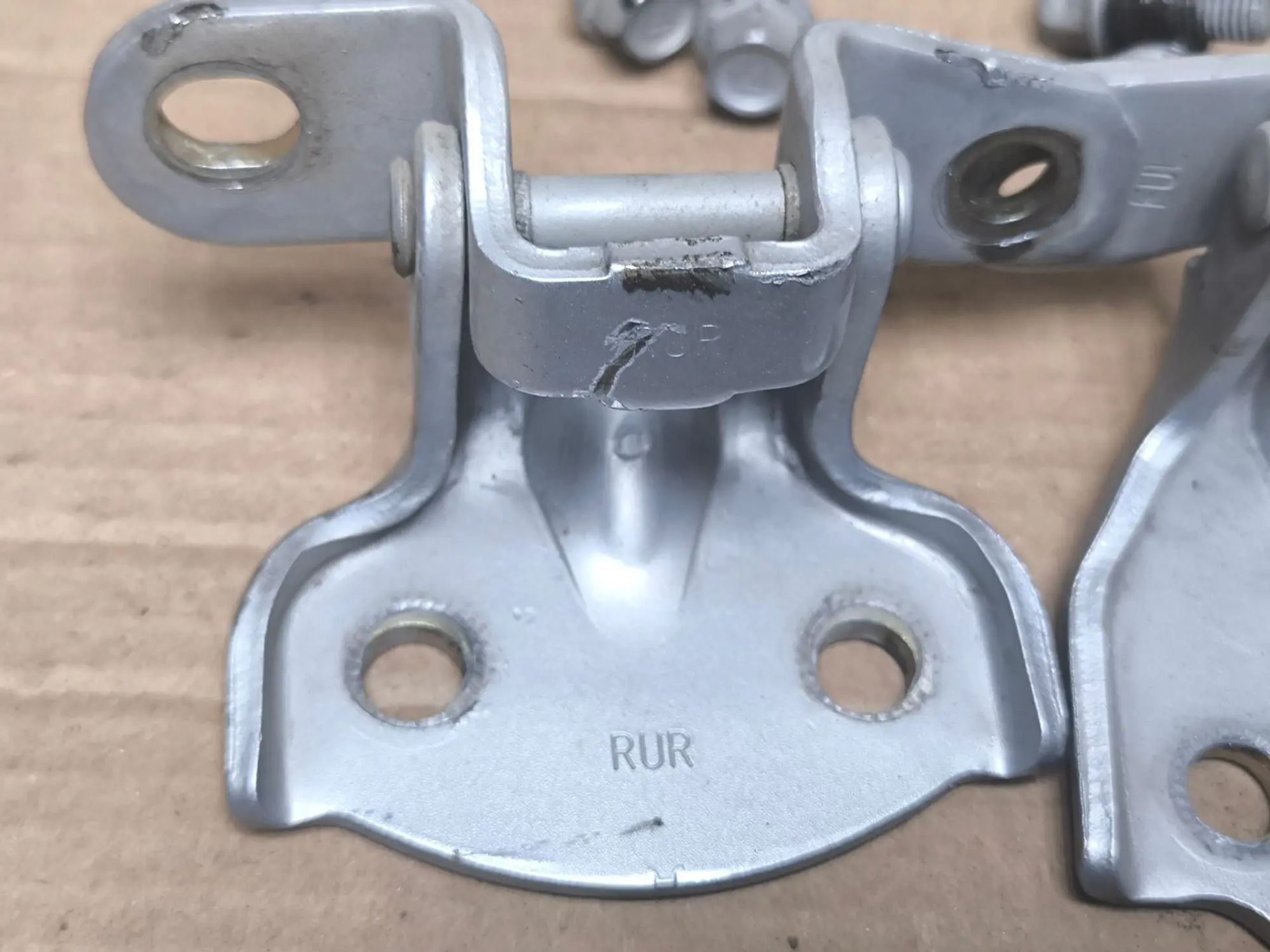 https://ycs.partsauto.market/partsauto-images/thmbs/userImages/d89d66a30f14dbad161fb7a986aa0fe5/part/1648cf34-49d9-42a2-b6e2-97216072ef36_1785559141339.jpg
