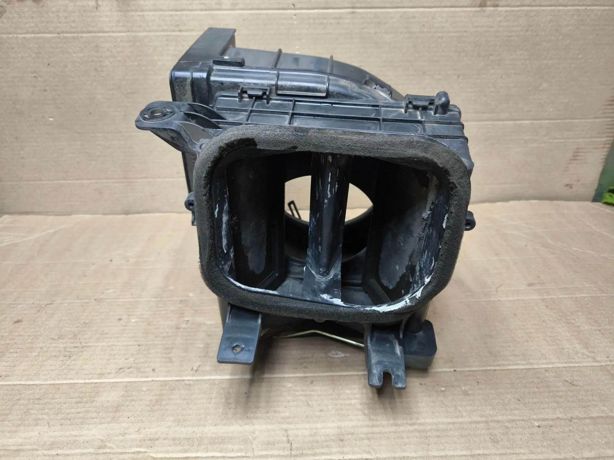 https://ycs.partsauto.market/partsauto-images/thmbs/userImages/d89d66a30f14dbad161fb7a986aa0fe5/part/166355c1-d233-4474-8bc9-7815f99d638d_1786974660288.jpg