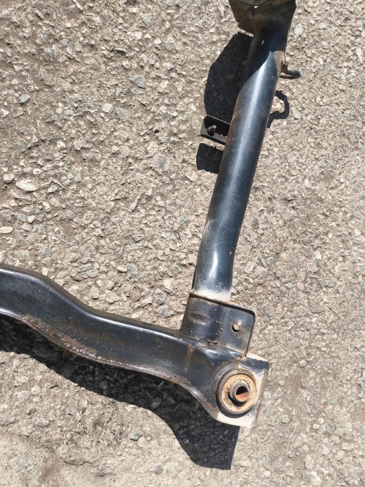 https://ycs.partsauto.market/partsauto-images/thmbs/userImages/d89d66a30f14dbad161fb7a986aa0fe5/part/17038cdb-37cf-48c1-b457-d9d3cafdb40b_1786261180751.jpg