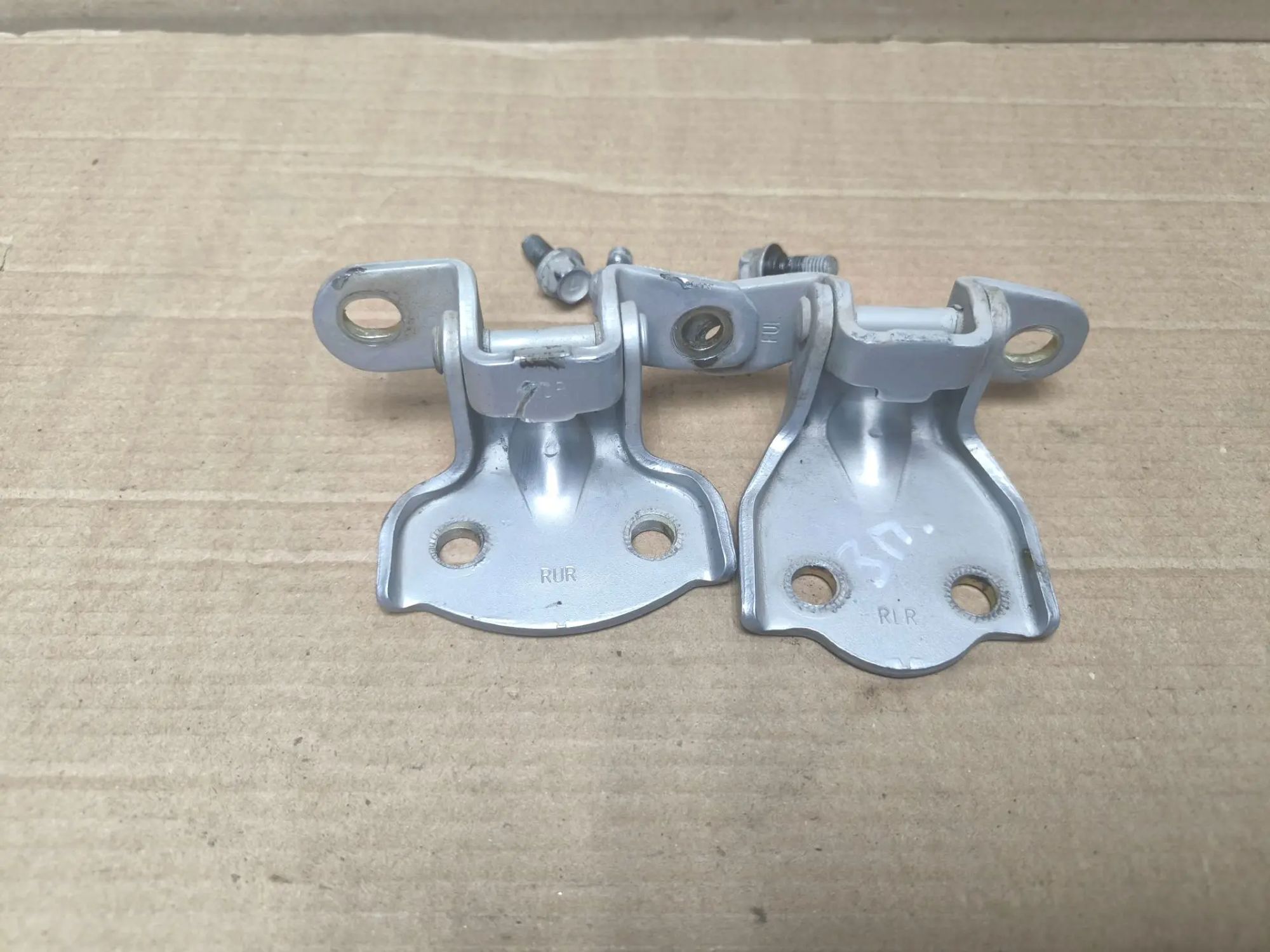 https://ycs.partsauto.market/partsauto-images/thmbs/userImages/d89d66a30f14dbad161fb7a986aa0fe5/part/179c107f-bc5b-48fc-b471-cb936939ad59_1785559141598.jpg