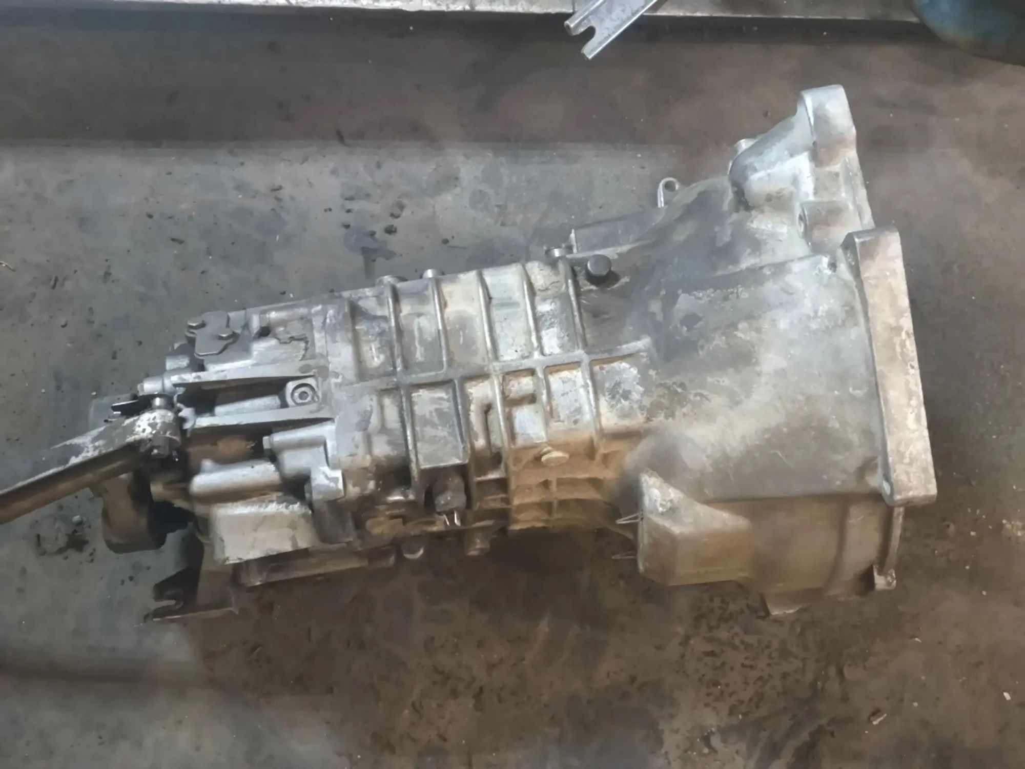 https://ycs.partsauto.market/partsauto-images/thmbs/userImages/d89d66a30f14dbad161fb7a986aa0fe5/part/1854c6d4-3717-4ae1-a5e0-d4a14b3b472b_1782403626227.jpg