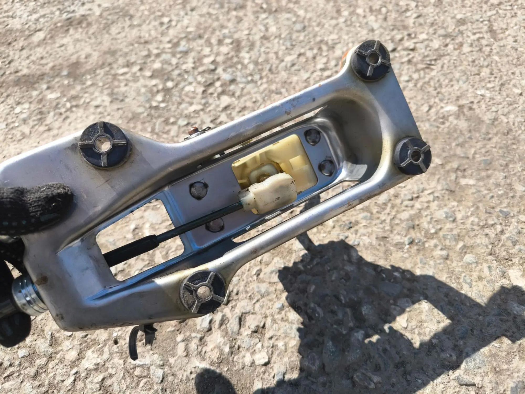 https://ycs.partsauto.market/partsauto-images/thmbs/userImages/d89d66a30f14dbad161fb7a986aa0fe5/part/18d9f972-ff2b-4137-ac6c-a01bf4f39ece_1786940801297.jpg