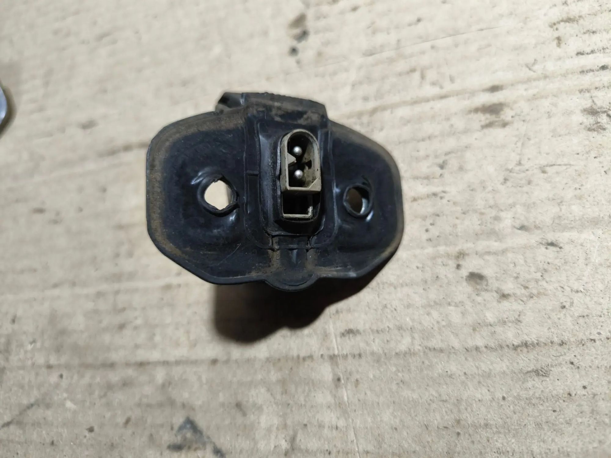 https://ycs.partsauto.market/partsauto-images/thmbs/userImages/d89d66a30f14dbad161fb7a986aa0fe5/part/19188893-6571-44ba-a524-0b8b63a3df28_1783524150281.jpg