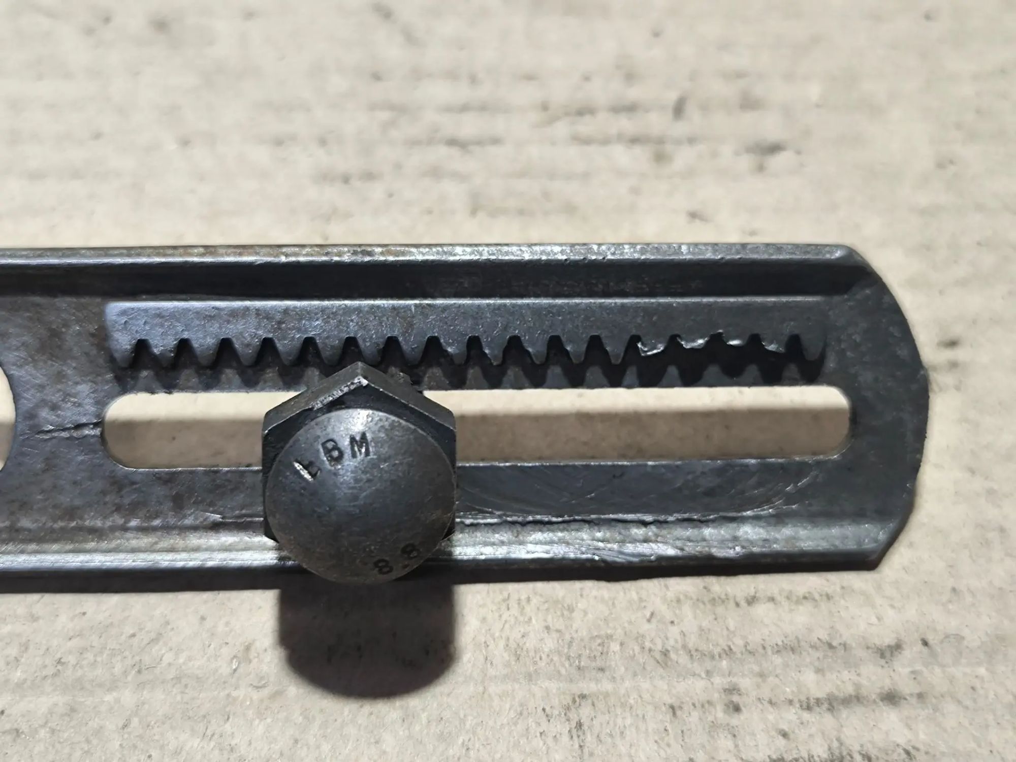 https://ycs.partsauto.market/partsauto-images/thmbs/userImages/d89d66a30f14dbad161fb7a986aa0fe5/part/19413631-5377-4d2a-b43f-ae4a6a97d122_1783054833084.jpg