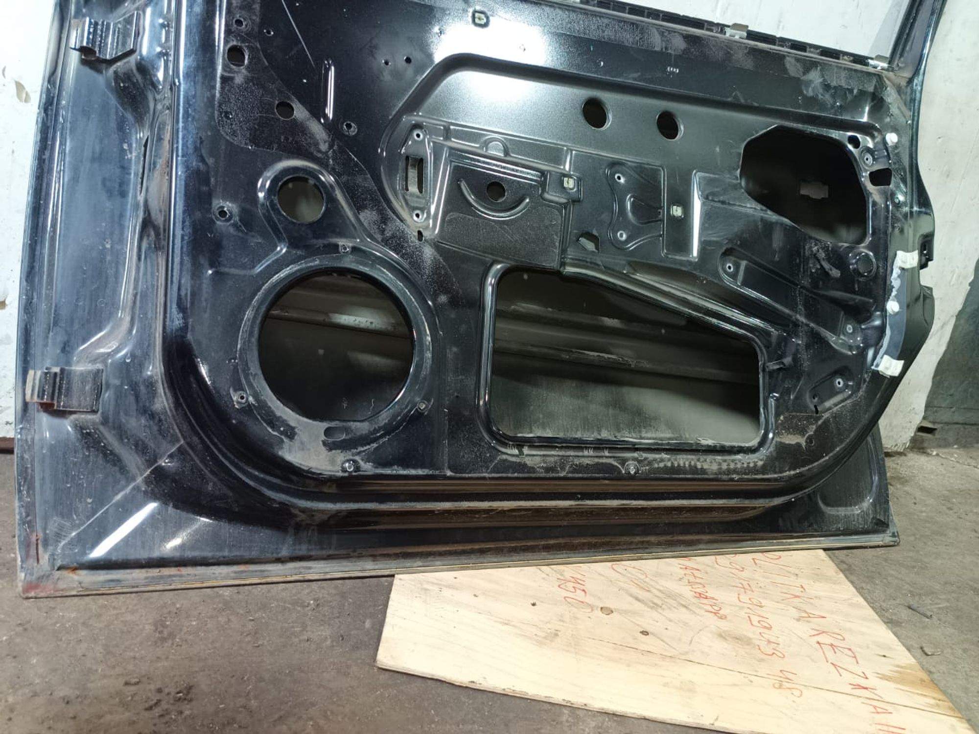 https://ycs.partsauto.market/partsauto-images/thmbs/userImages/d89d66a30f14dbad161fb7a986aa0fe5/part/19d785a7-14d9-4cc6-85d2-4d0b8c26cf39_1740739960846.jpg