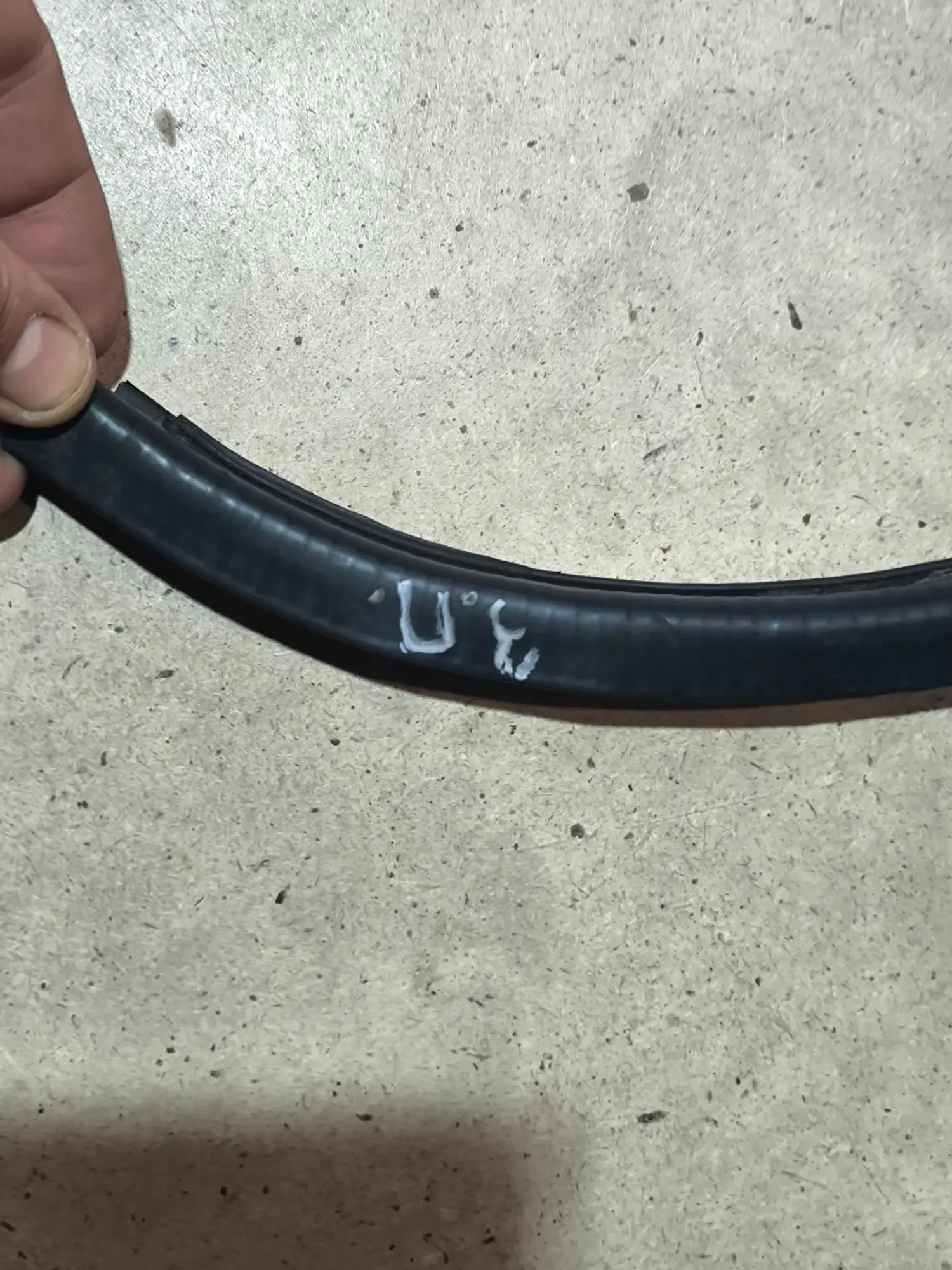 https://ycs.partsauto.market/partsauto-images/thmbs/userImages/d89d66a30f14dbad161fb7a986aa0fe5/part/1ab9ddca-94b6-40b0-be98-d0e4f00910ff_1785563077887.jpg