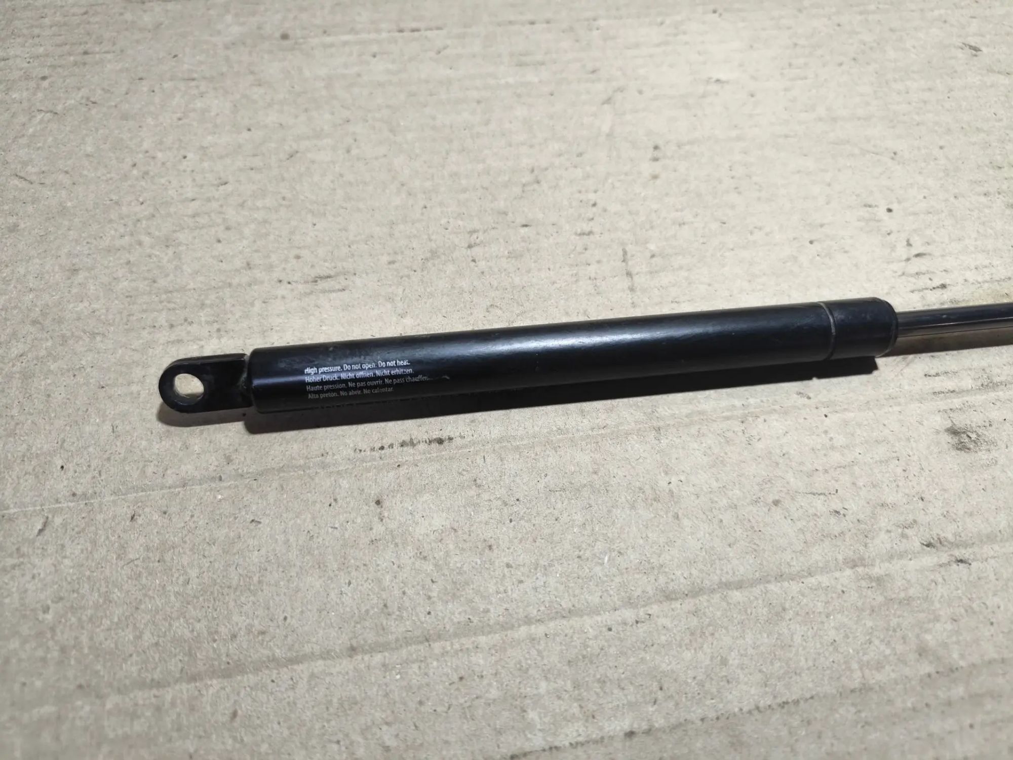https://ycs.partsauto.market/partsauto-images/thmbs/userImages/d89d66a30f14dbad161fb7a986aa0fe5/part/1bc05e21-3d3a-4c9c-9097-7f0cfadb7f3c_1783000172655.jpg