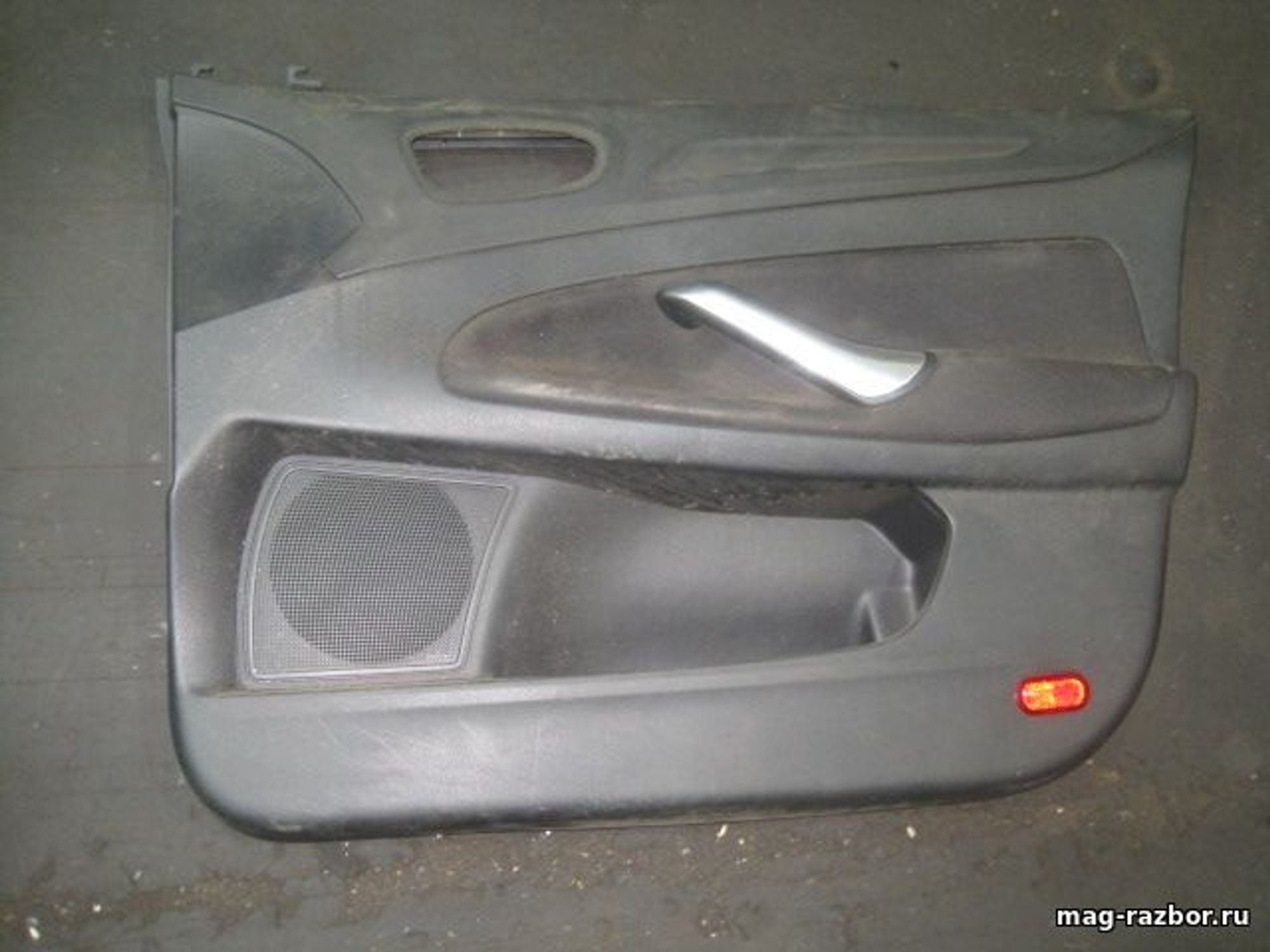 https://ycs.partsauto.market/partsauto-images/thmbs/userImages/d89d66a30f14dbad161fb7a986aa0fe5/part/1cb7290d-f9b5-48d3-bac2-856e12a3b31d_1696833706453.jpg