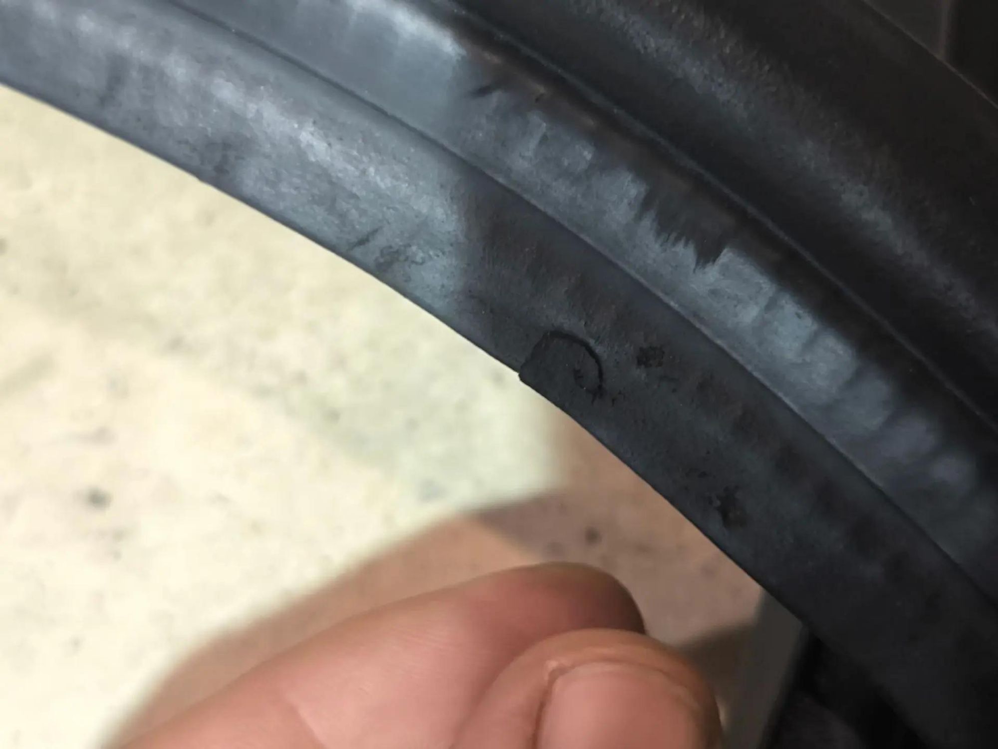 https://ycs.partsauto.market/partsauto-images/thmbs/userImages/d89d66a30f14dbad161fb7a986aa0fe5/part/1d0cfa3c-6bfd-4444-8b5c-785ea48131f3_1785564291200.jpg