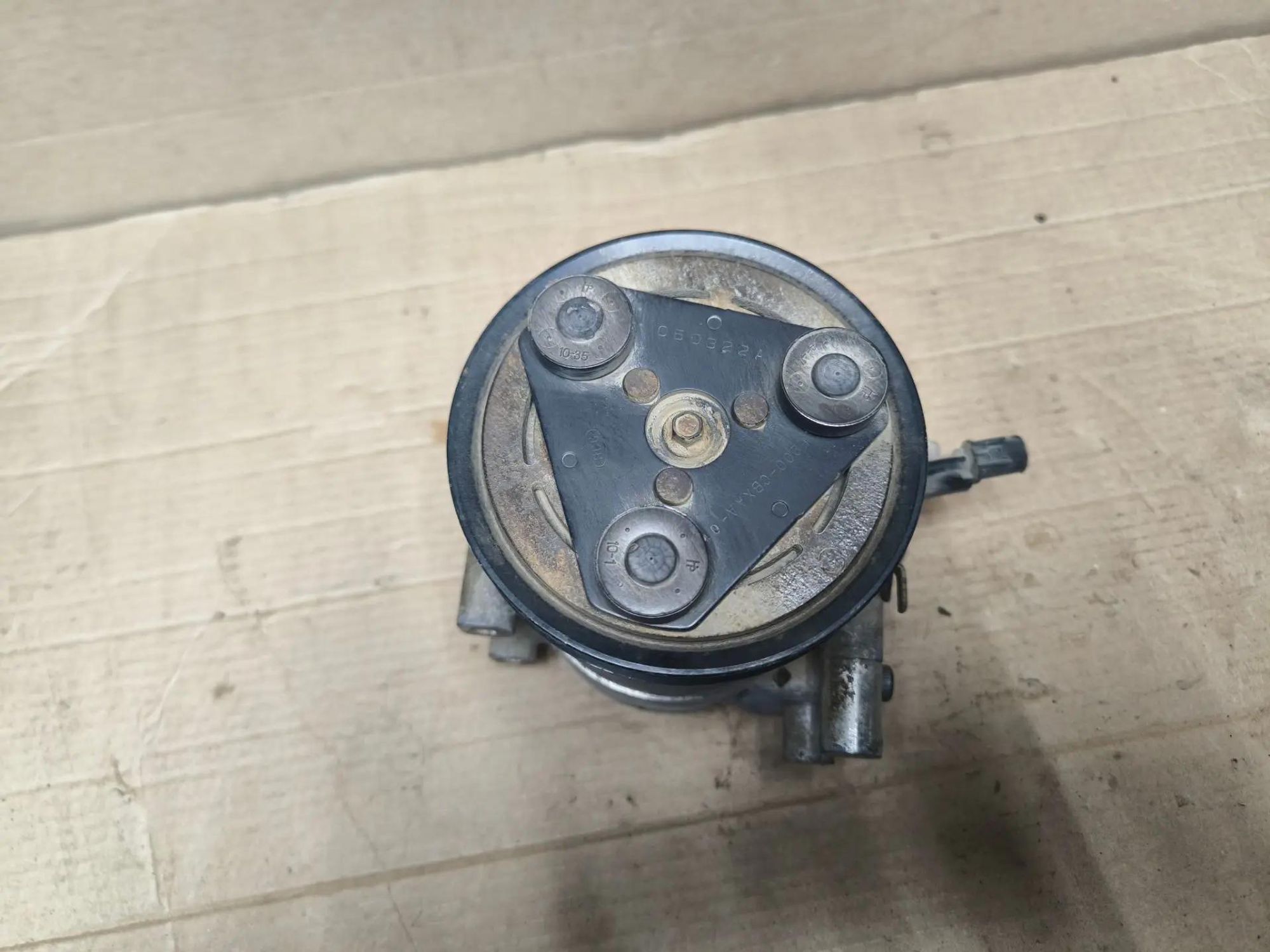 https://ycs.partsauto.market/partsauto-images/thmbs/userImages/d89d66a30f14dbad161fb7a986aa0fe5/part/1d459648-a7bc-4030-b07c-a68712e0d311_1787033402072.jpg