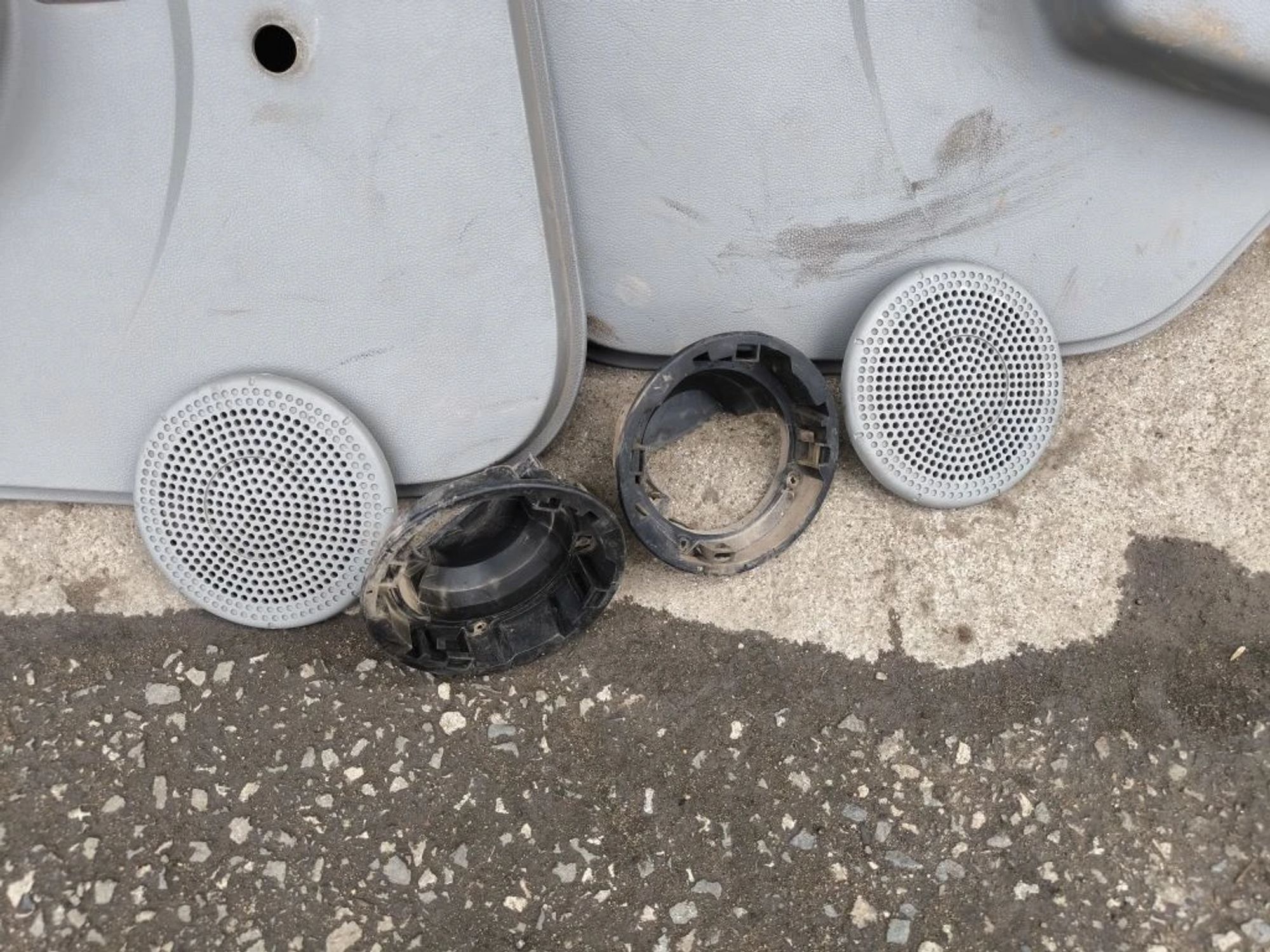 https://ycs.partsauto.market/partsauto-images/thmbs/userImages/d89d66a30f14dbad161fb7a986aa0fe5/part/1d53afd2-fa2b-4c05-a520-88005c39c077_1777881409812.jpg