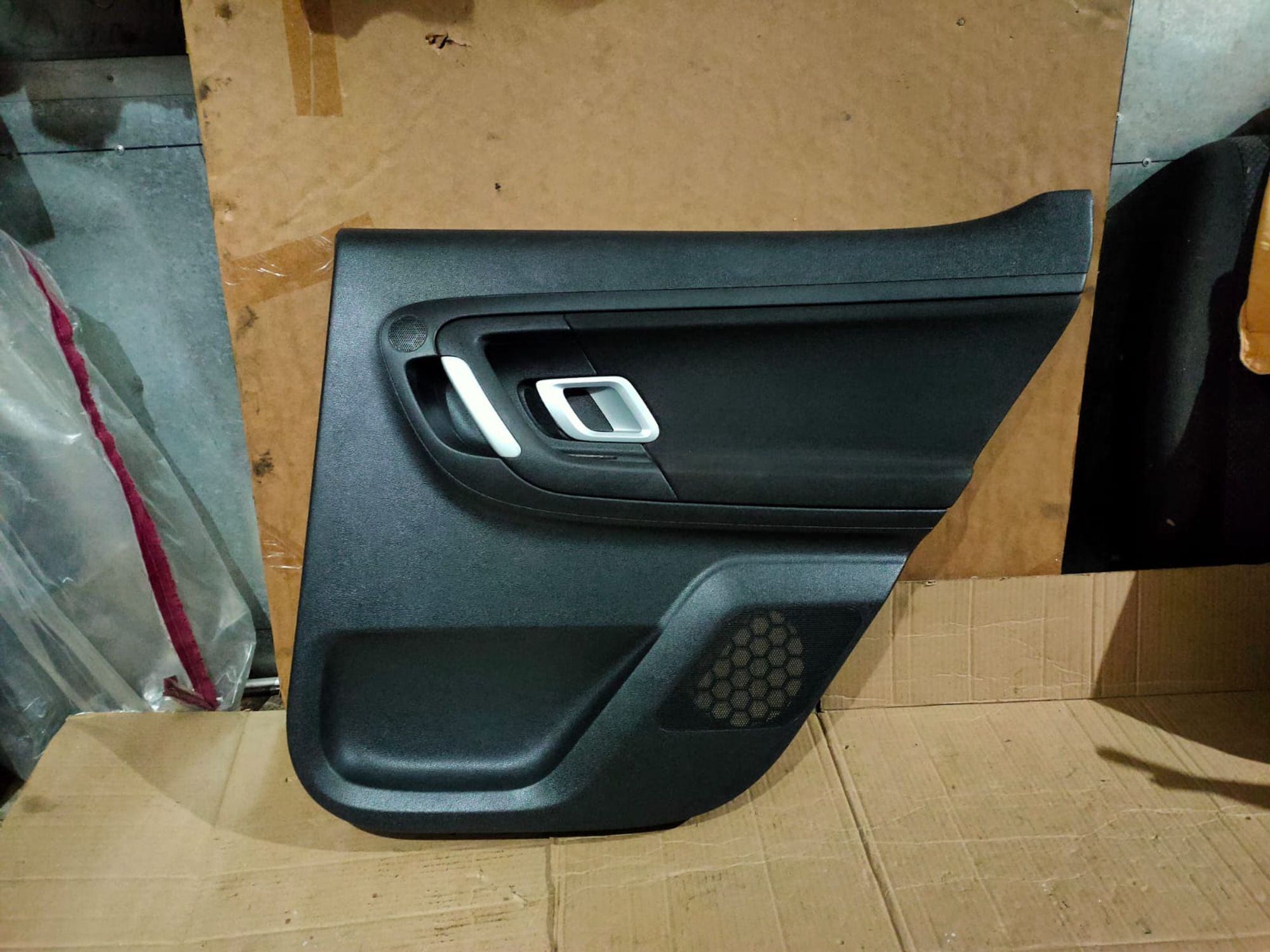 https://ycs.partsauto.market/partsauto-images/thmbs/userImages/d89d66a30f14dbad161fb7a986aa0fe5/part/1e521bee-7185-44a3-960a-27d8cc7faca4_1702462846585.jpg