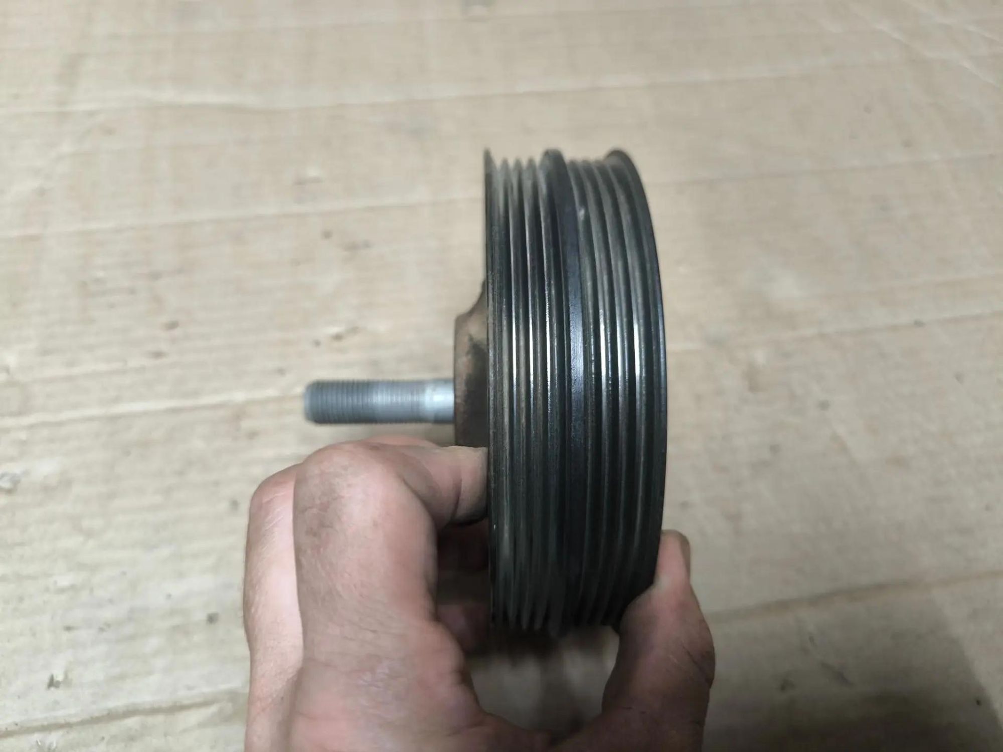 https://ycs.partsauto.market/partsauto-images/thmbs/userImages/d89d66a30f14dbad161fb7a986aa0fe5/part/1ec6b298-a0f6-4069-8e81-71e5aa9e4169_1786116910564.jpg