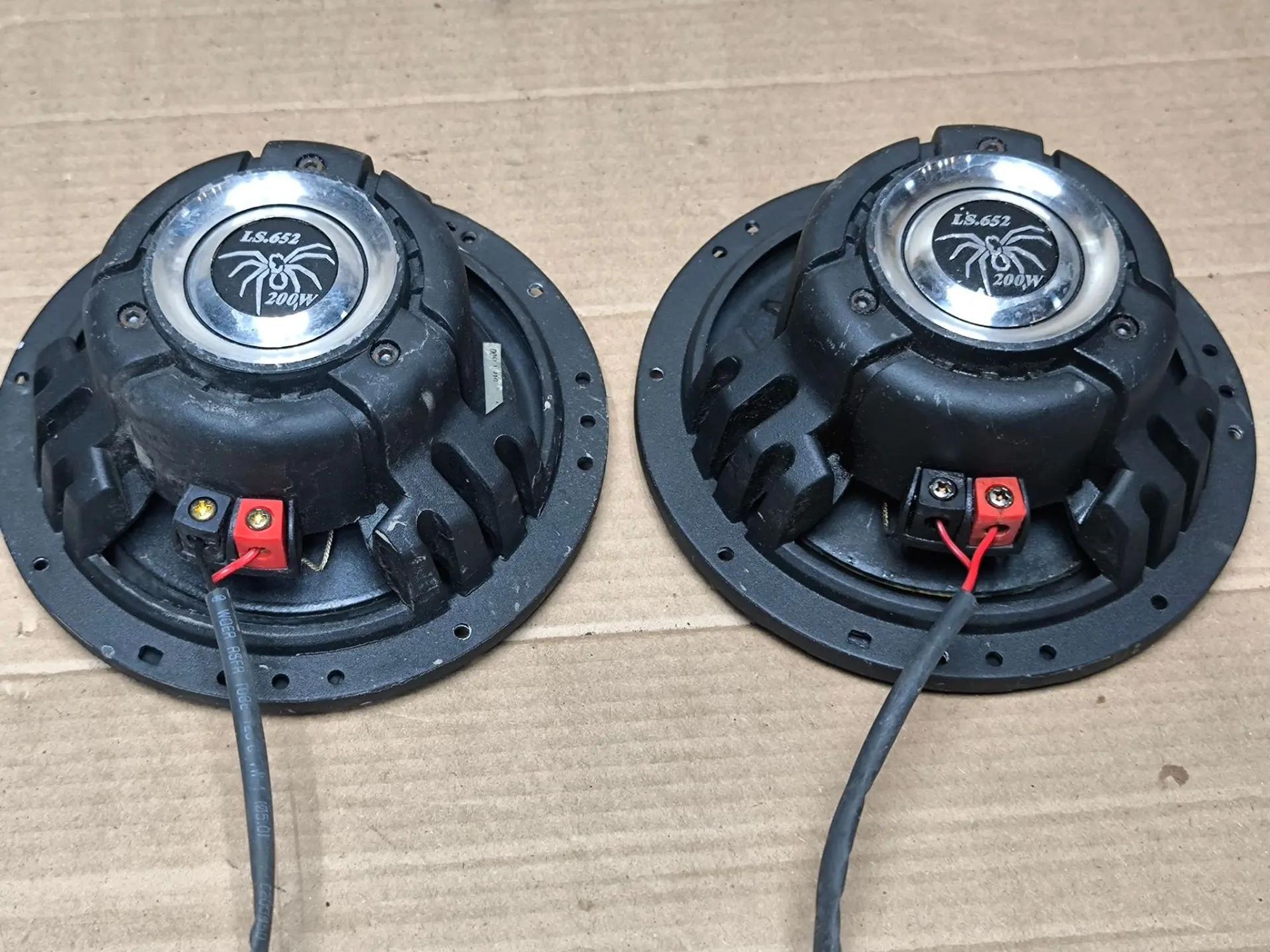 https://ycs.partsauto.market/partsauto-images/thmbs/userImages/d89d66a30f14dbad161fb7a986aa0fe5/part/1efbf92b-1c70-4acd-acef-88aa04065df5_1785567179332.jpg