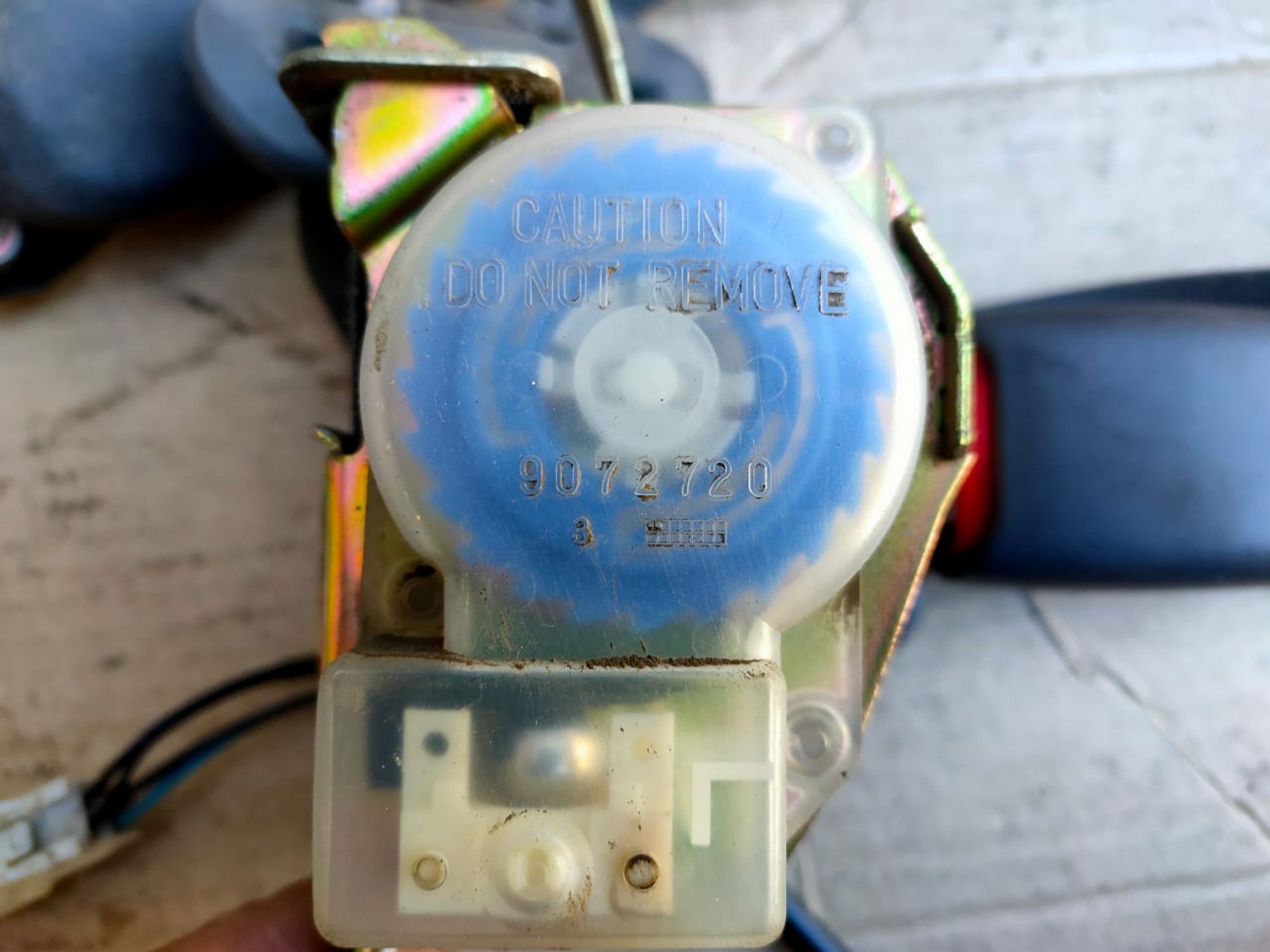 https://ycs.partsauto.market/partsauto-images/thmbs/userImages/d89d66a30f14dbad161fb7a986aa0fe5/part/1f0dc27a-f955-46e6-a404-0effb87e22a1_1716274614322.jpg