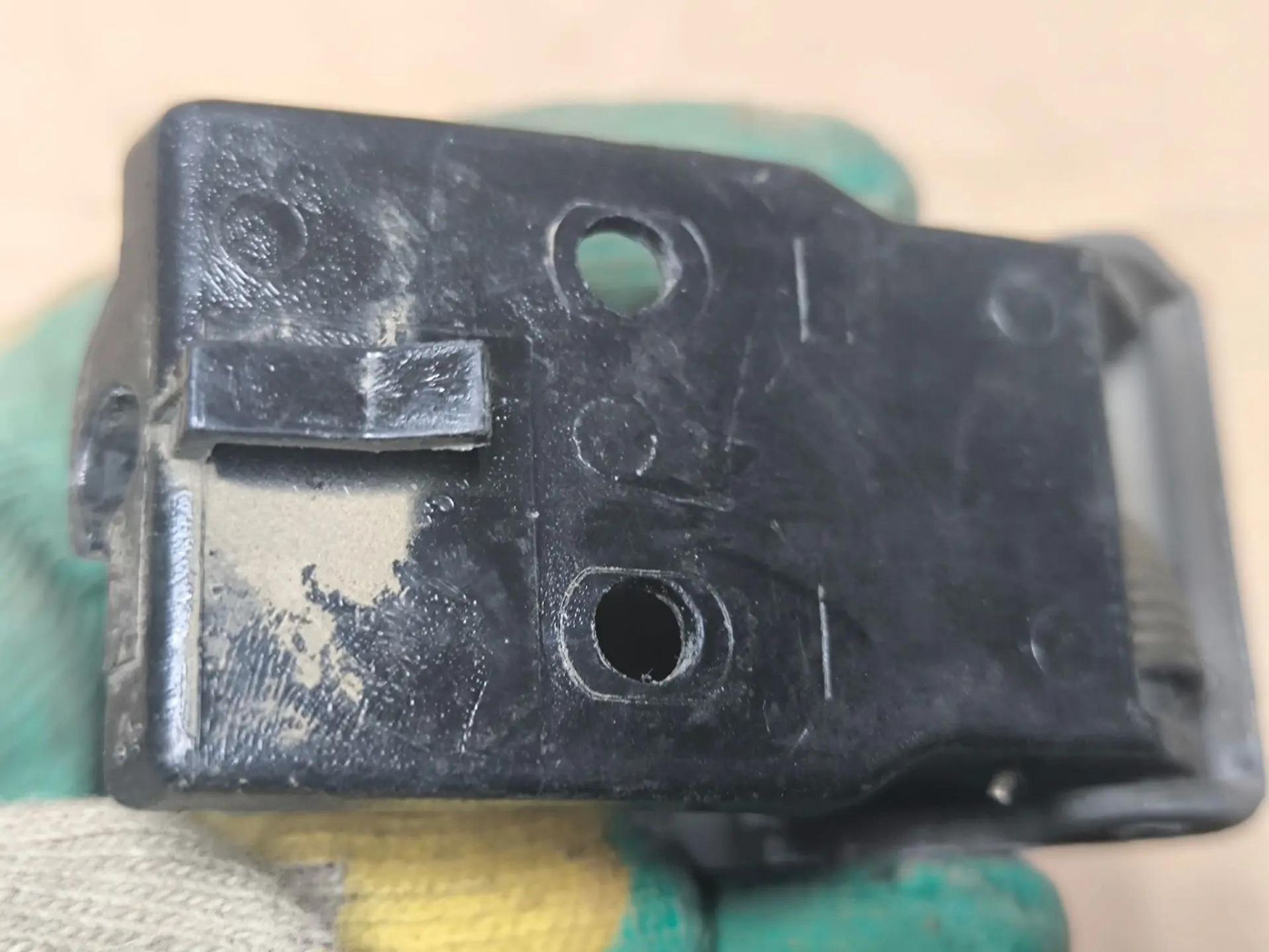 https://ycs.partsauto.market/partsauto-images/thmbs/userImages/d89d66a30f14dbad161fb7a986aa0fe5/part/1f57c649-b7d9-443a-913a-c4a4adf2943e_1786265764322.jpg