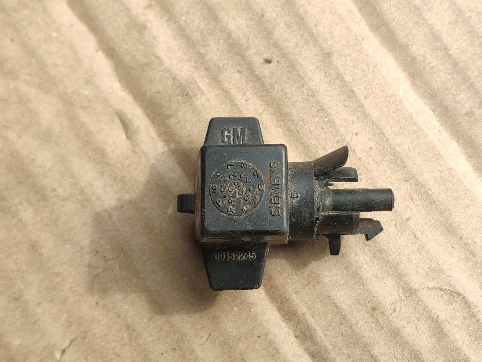 https://ycs.partsauto.market/partsauto-images/thmbs/userImages/d89d66a30f14dbad161fb7a986aa0fe5/part/1fd0a102-d60c-45bd-80e4-07348cd103fc_1716960447756.jpg