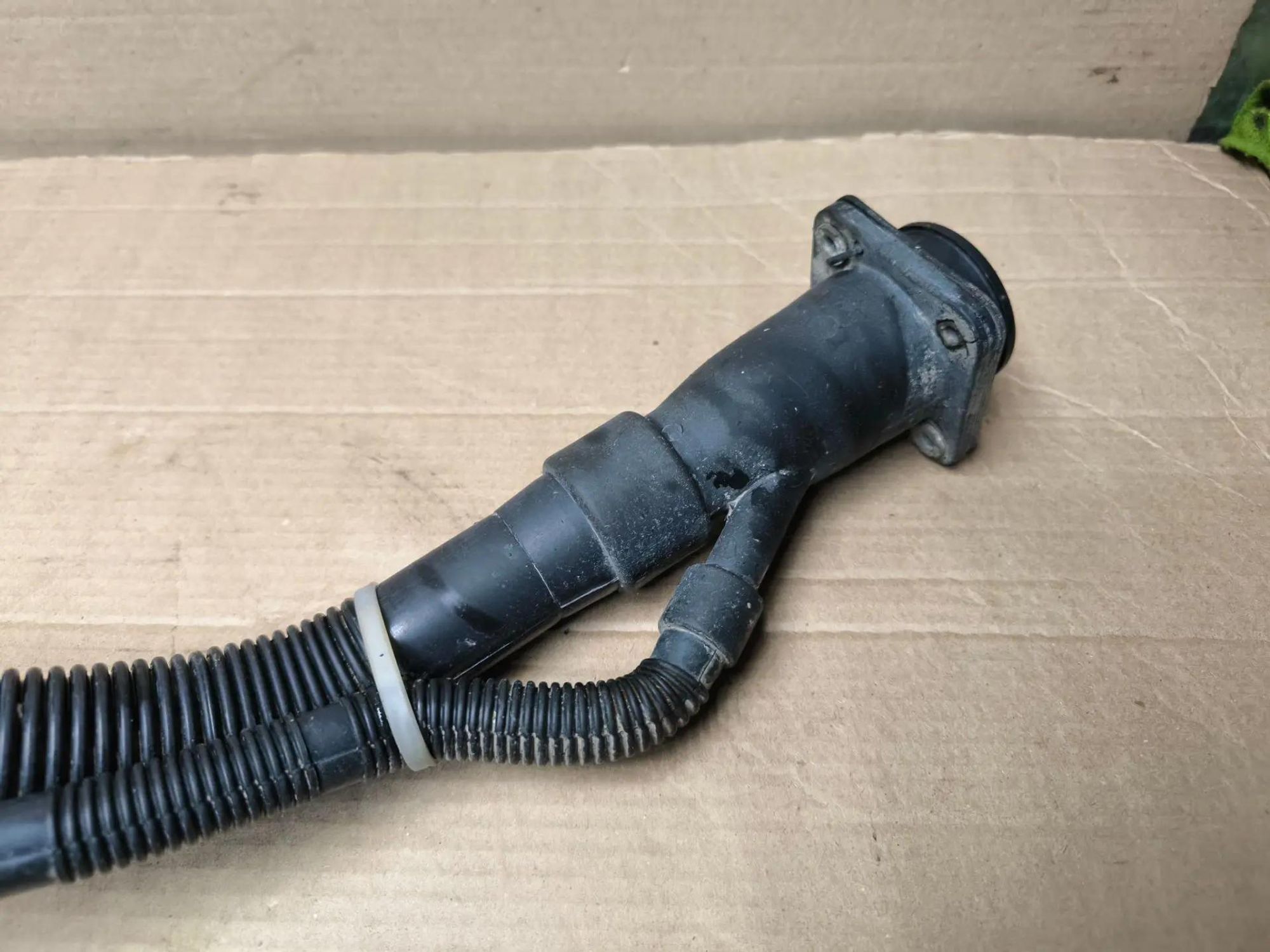 https://ycs.partsauto.market/partsauto-images/thmbs/userImages/d89d66a30f14dbad161fb7a986aa0fe5/part/20c48d30-fc74-4dd6-afab-e21550c39b27_1786975582234.jpg