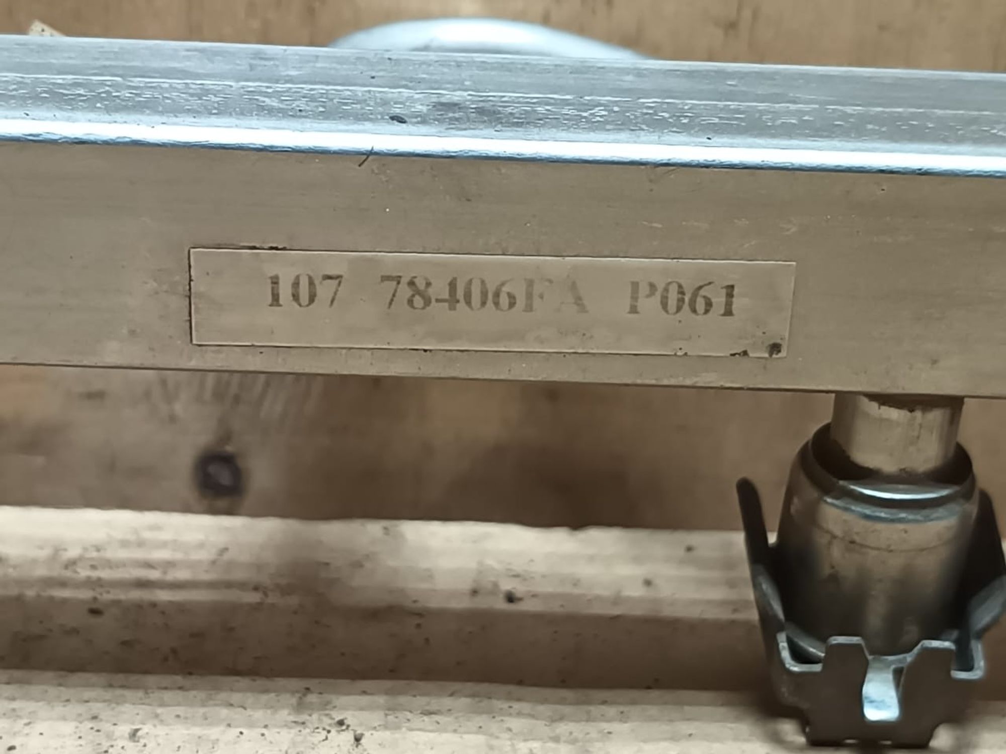 https://ycs.partsauto.market/partsauto-images/thmbs/userImages/d89d66a30f14dbad161fb7a986aa0fe5/part/21d2c7a8-ceab-4afd-9bd1-3cbef81e6103_1740554300808.jpg