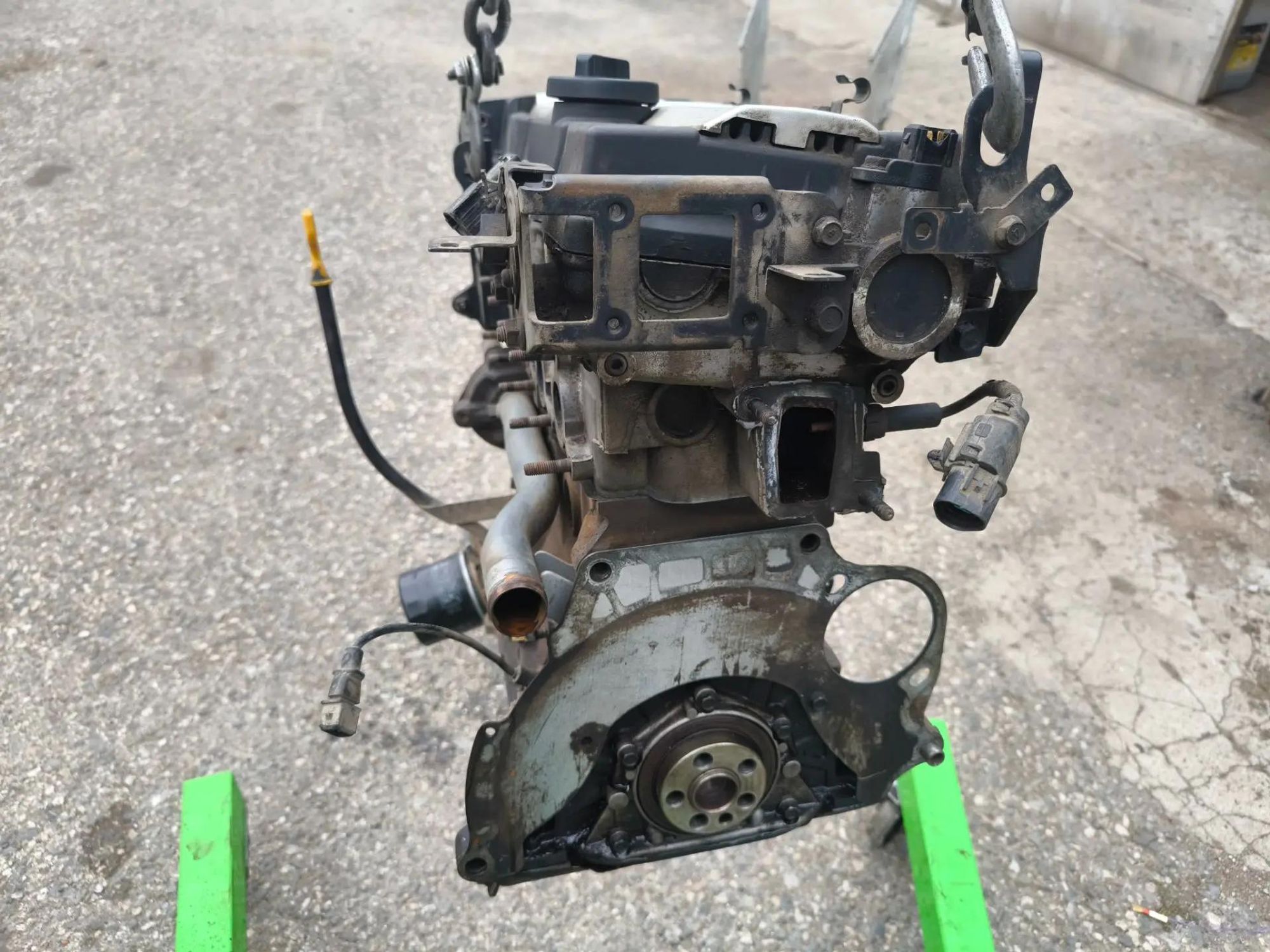 https://ycs.partsauto.market/partsauto-images/thmbs/userImages/d89d66a30f14dbad161fb7a986aa0fe5/part/229304b8-dbe0-4666-96a7-b2407d1abd49_1786977028747.jpg