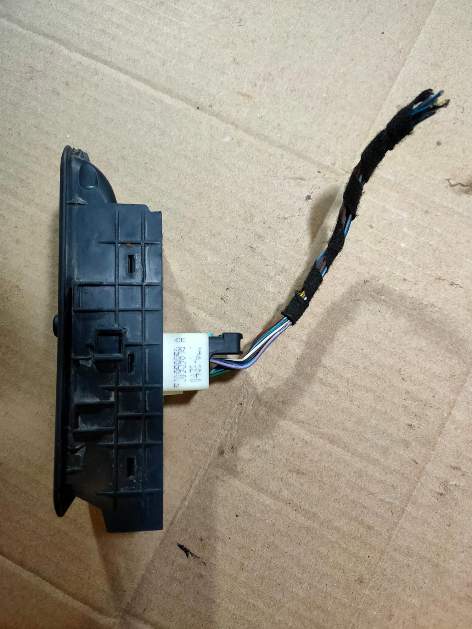 https://ycs.partsauto.market/partsauto-images/thmbs/userImages/d89d66a30f14dbad161fb7a986aa0fe5/part/22a9fdc1-8021-4ef4-8c33-d403b066ec0b_1692628079348.jpg
