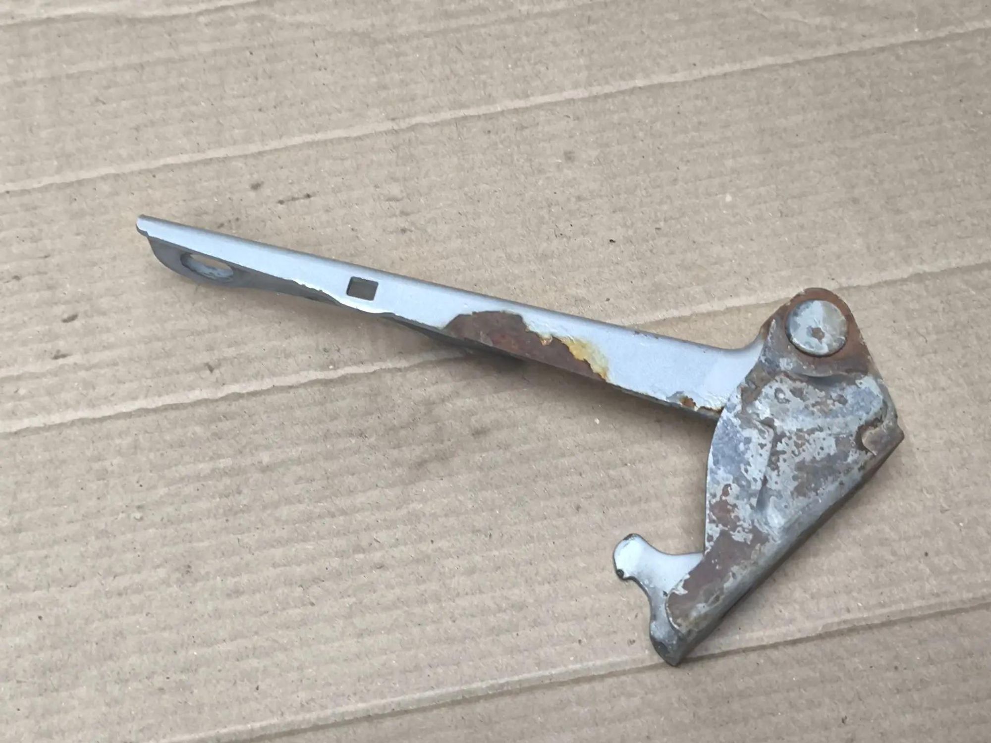 https://ycs.partsauto.market/partsauto-images/thmbs/userImages/d89d66a30f14dbad161fb7a986aa0fe5/part/22dc5eb1-e744-4686-80b6-b53fe9084565_1785565451047.jpg