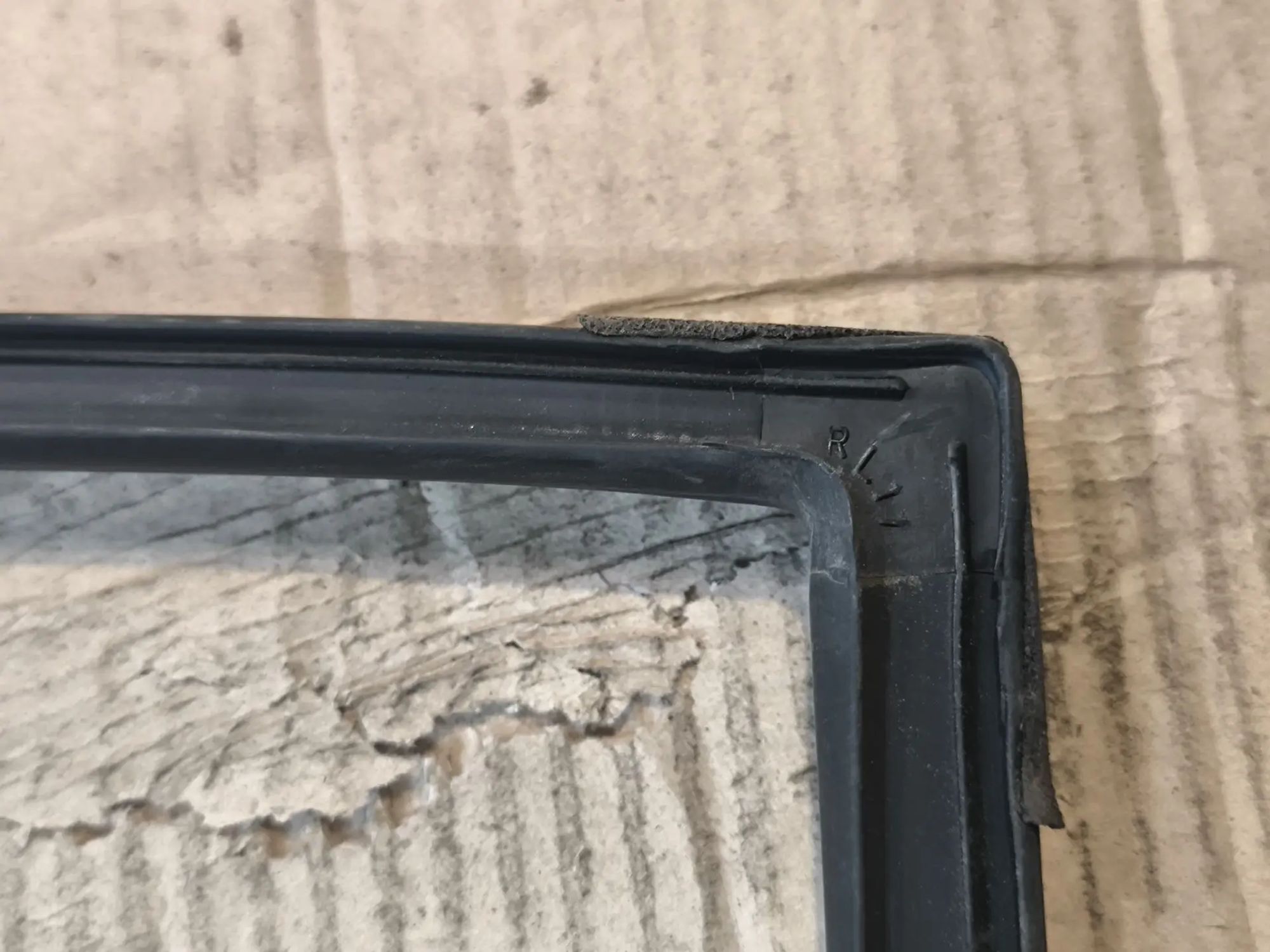 https://ycs.partsauto.market/partsauto-images/thmbs/userImages/d89d66a30f14dbad161fb7a986aa0fe5/part/24bff885-4648-442f-bfde-83be1fe758db_1784473243705.jpg