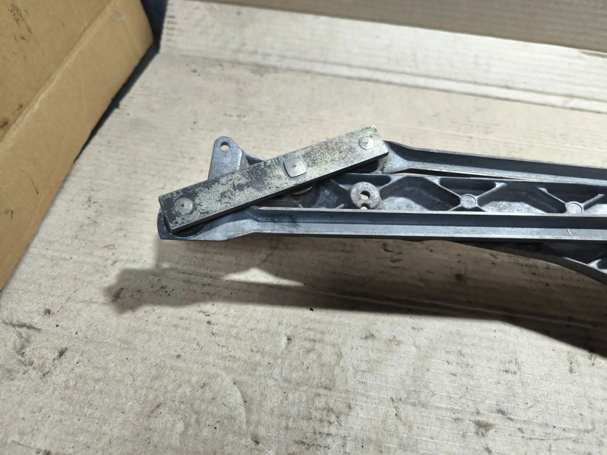 https://ycs.partsauto.market/partsauto-images/thmbs/userImages/d89d66a30f14dbad161fb7a986aa0fe5/part/25ac6337-feb2-4ff1-9ba9-3274ef4c43a3_1782656419797.jpg