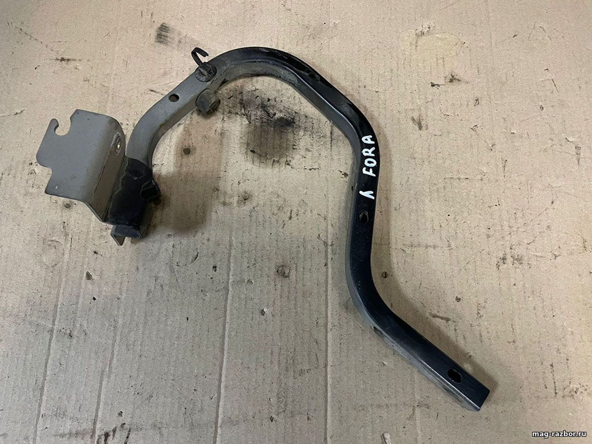 https://ycs.partsauto.market/partsauto-images/thmbs/userImages/d89d66a30f14dbad161fb7a986aa0fe5/part/25b48964-d641-4d4a-af54-2e6bffcad2ed_1718262543773.jpg