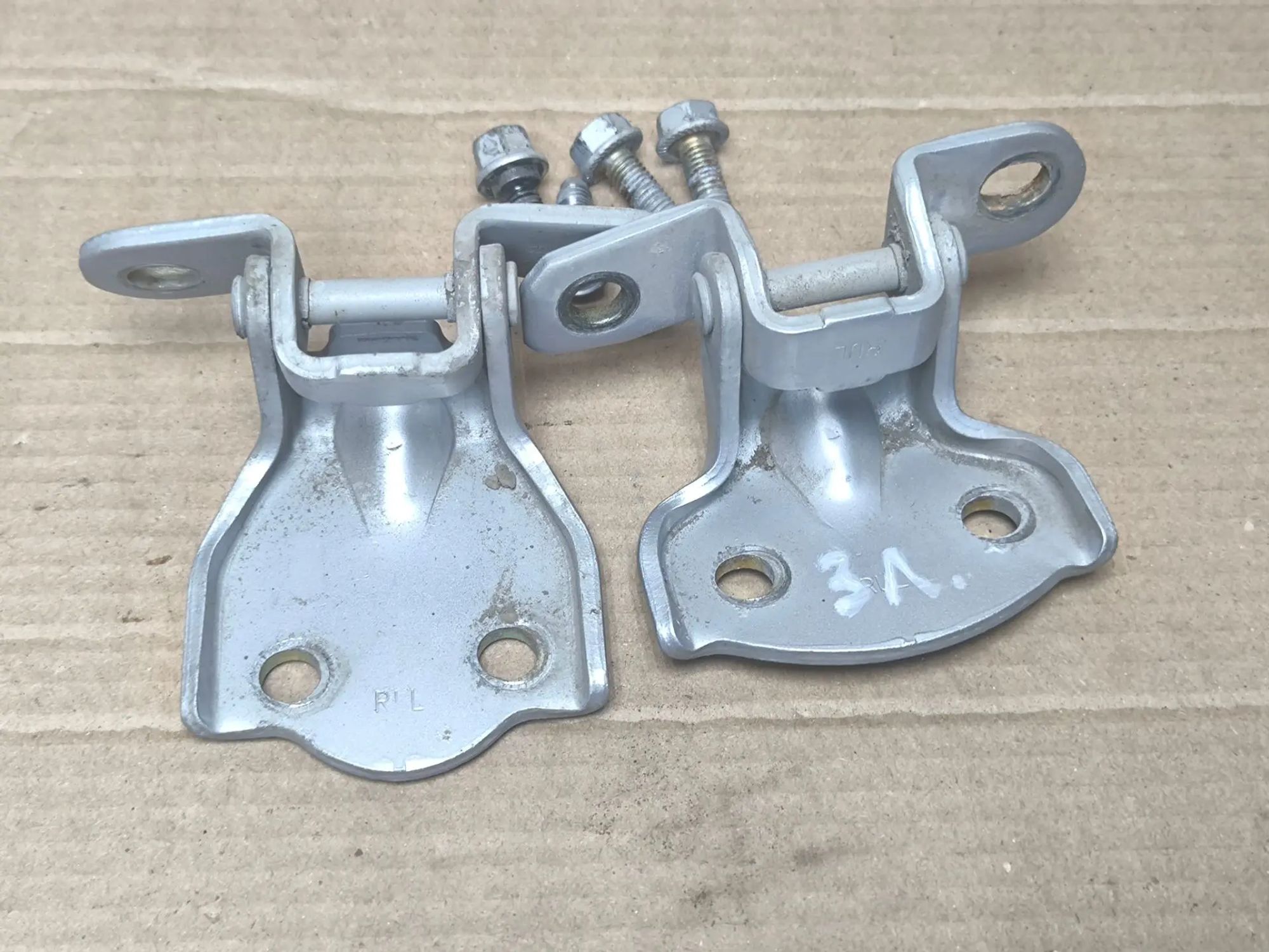 https://ycs.partsauto.market/partsauto-images/thmbs/userImages/d89d66a30f14dbad161fb7a986aa0fe5/part/26ac36db-4080-423f-81cf-83ee7d6b0822_1785559015576.jpg