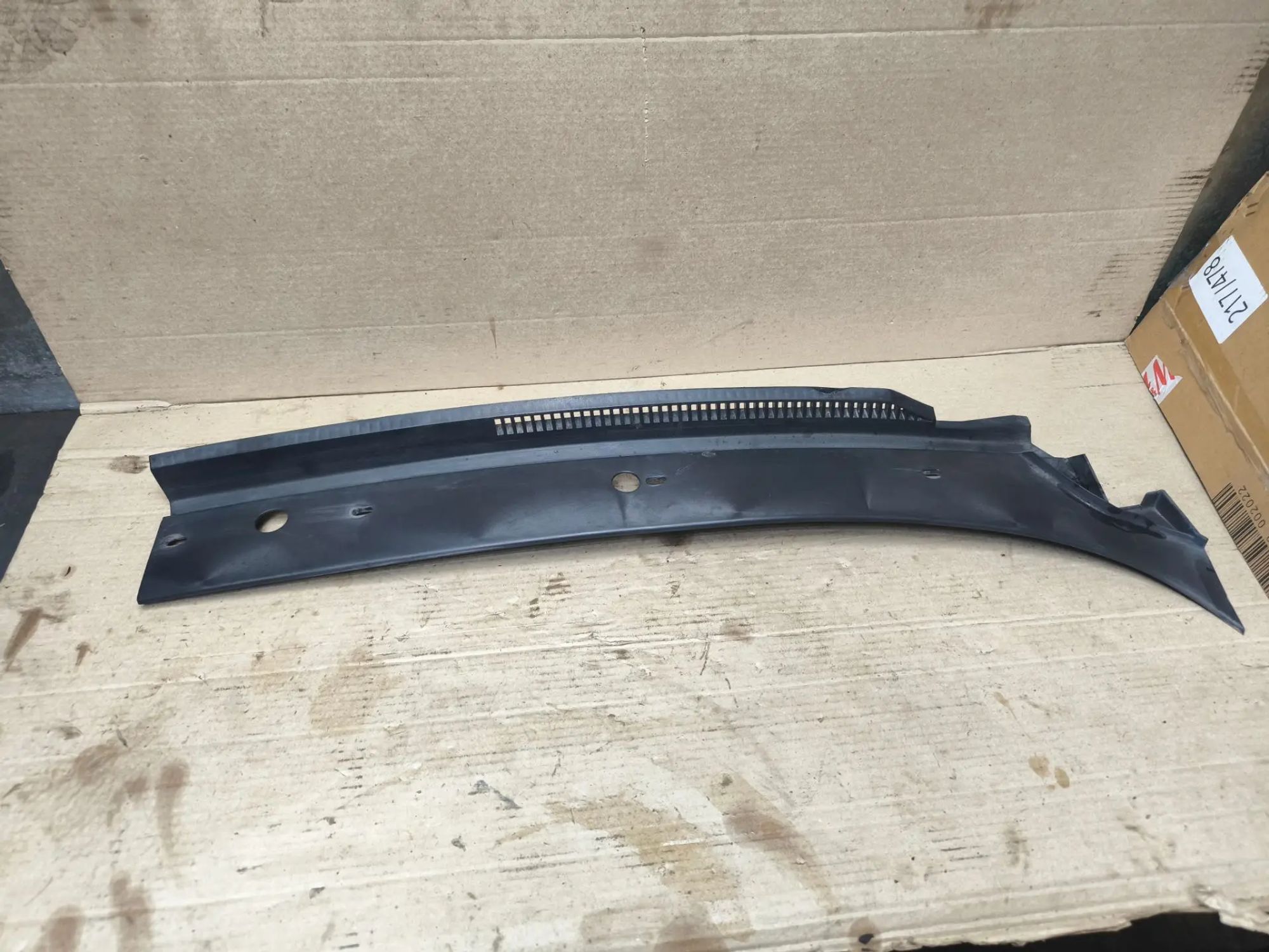 https://ycs.partsauto.market/partsauto-images/thmbs/userImages/d89d66a30f14dbad161fb7a986aa0fe5/part/27302d23-de9e-467e-aaf3-100b81ded42e_1783856181658.jpg