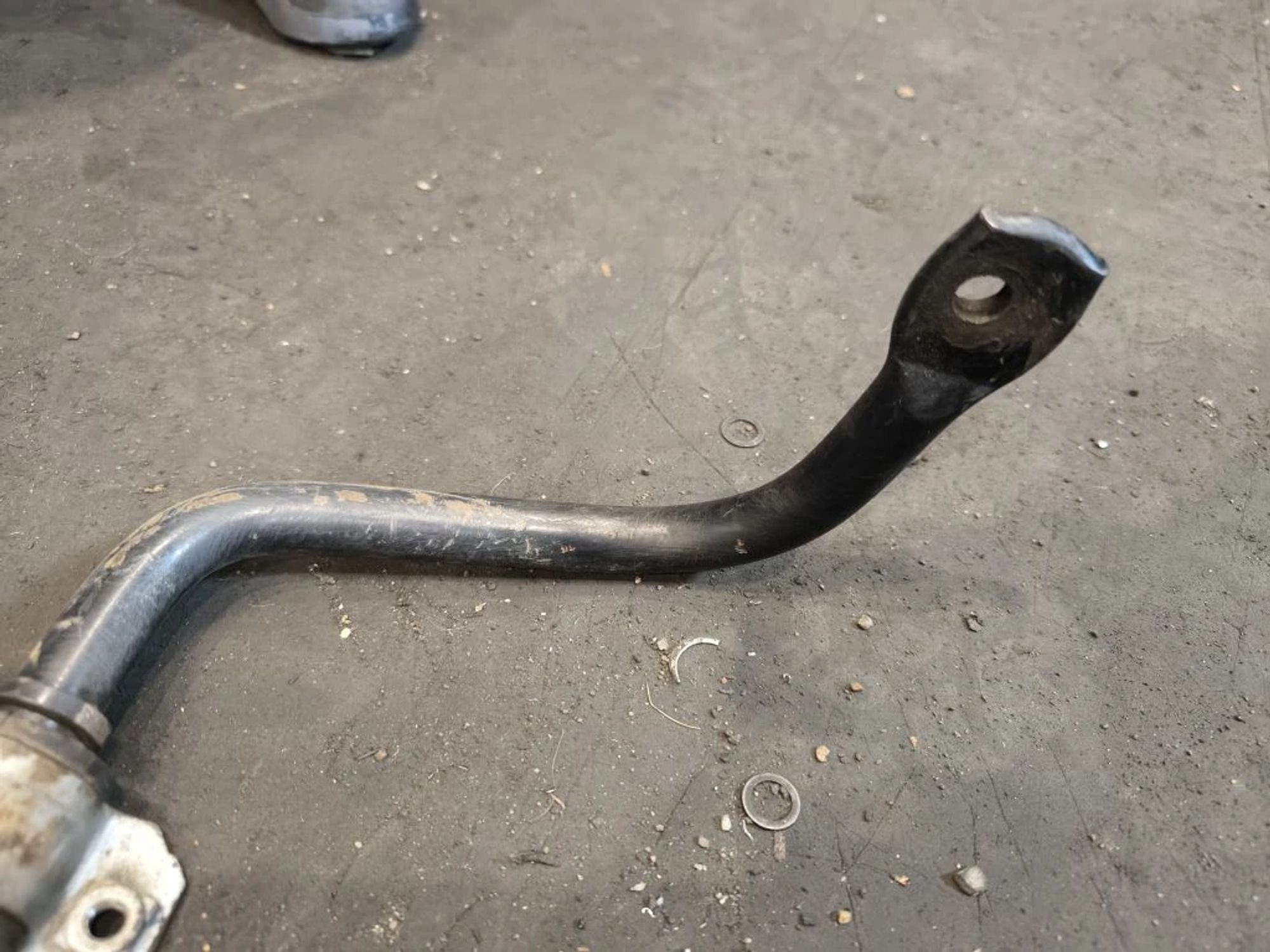 https://ycs.partsauto.market/partsauto-images/thmbs/userImages/d89d66a30f14dbad161fb7a986aa0fe5/part/27c798fe-2df5-47e1-acb8-3f49a815060f_1776680376539.jpg