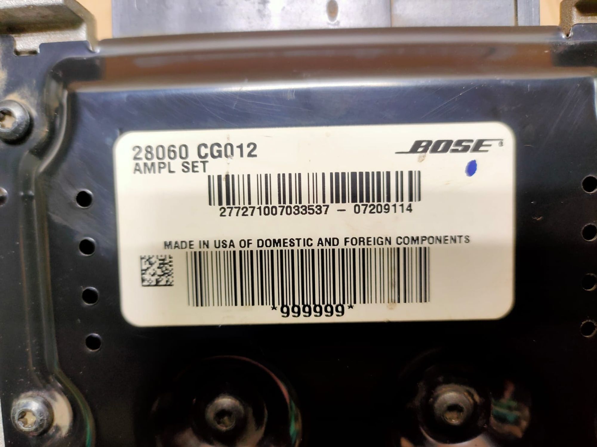 https://ycs.partsauto.market/partsauto-images/thmbs/userImages/d89d66a30f14dbad161fb7a986aa0fe5/part/27f7971c-5e0d-4c1f-8446-2e79b3c3fedc_1742880826109.jpg