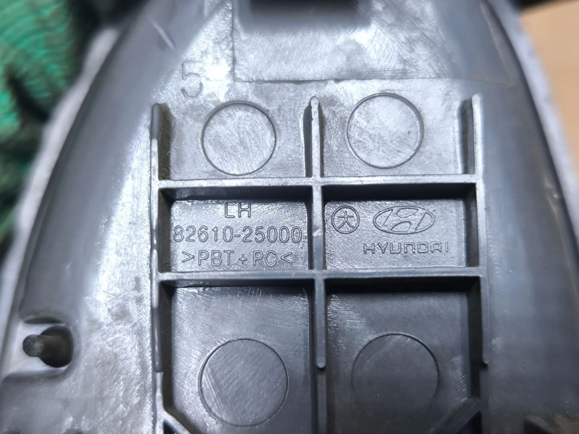 https://ycs.partsauto.market/partsauto-images/thmbs/userImages/d89d66a30f14dbad161fb7a986aa0fe5/part/287c1f00-ef3a-4293-a47c-9c6e48b4abc3_1784951062769.jpg
