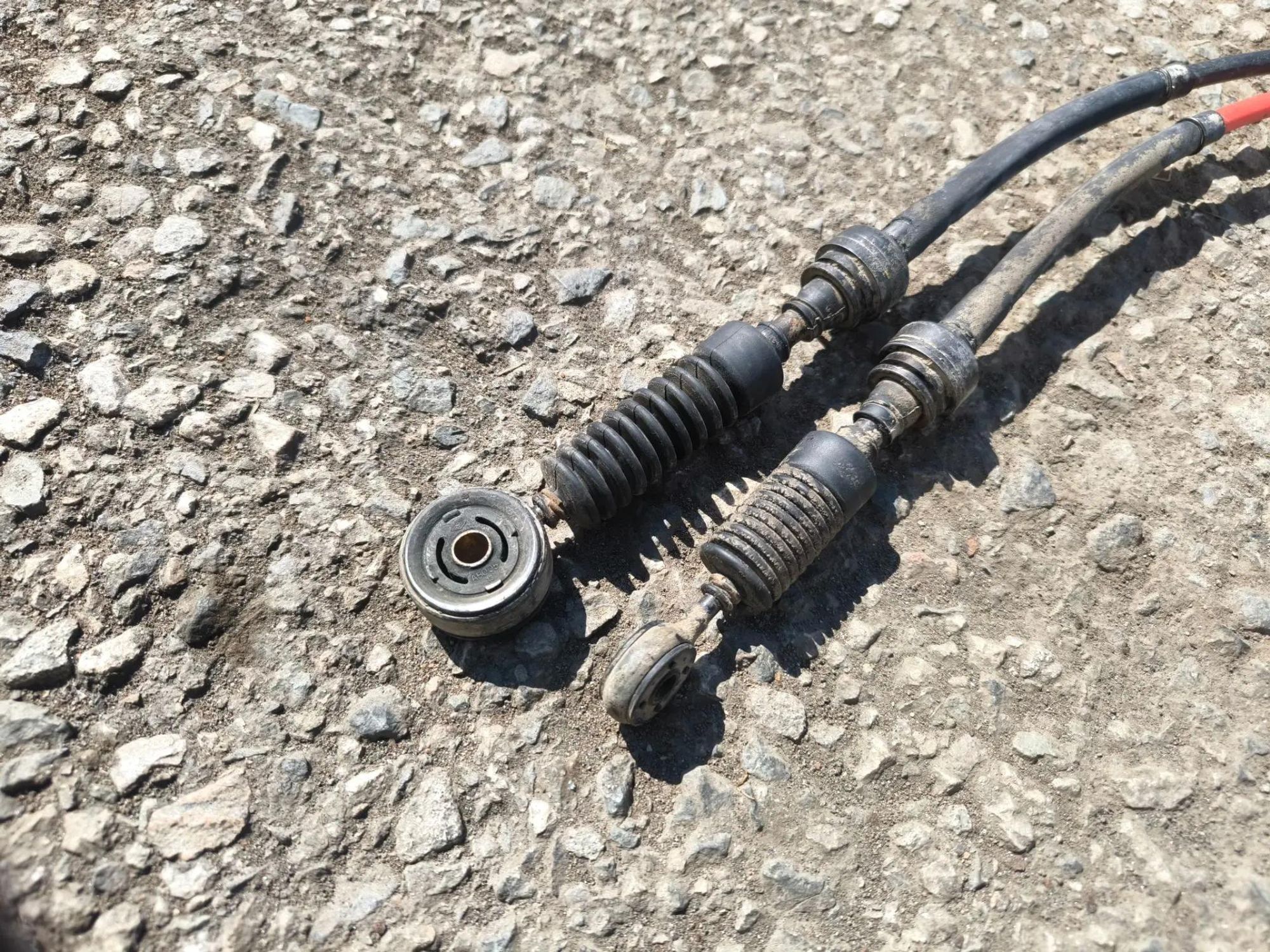 https://ycs.partsauto.market/partsauto-images/thmbs/userImages/d89d66a30f14dbad161fb7a986aa0fe5/part/29068e25-c7ea-4a77-9e19-340b1cc3f382_1786940801642.jpg