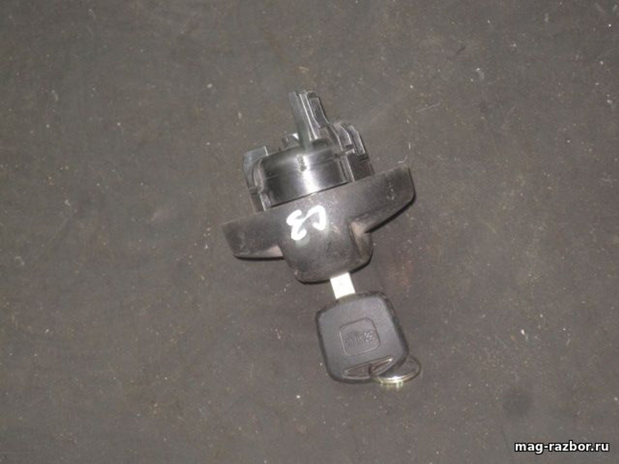 https://ycs.partsauto.market/partsauto-images/thmbs/userImages/d89d66a30f14dbad161fb7a986aa0fe5/part/29112855-c77b-420f-89ca-77d5d0ca1e3c_1713965074239.jpg