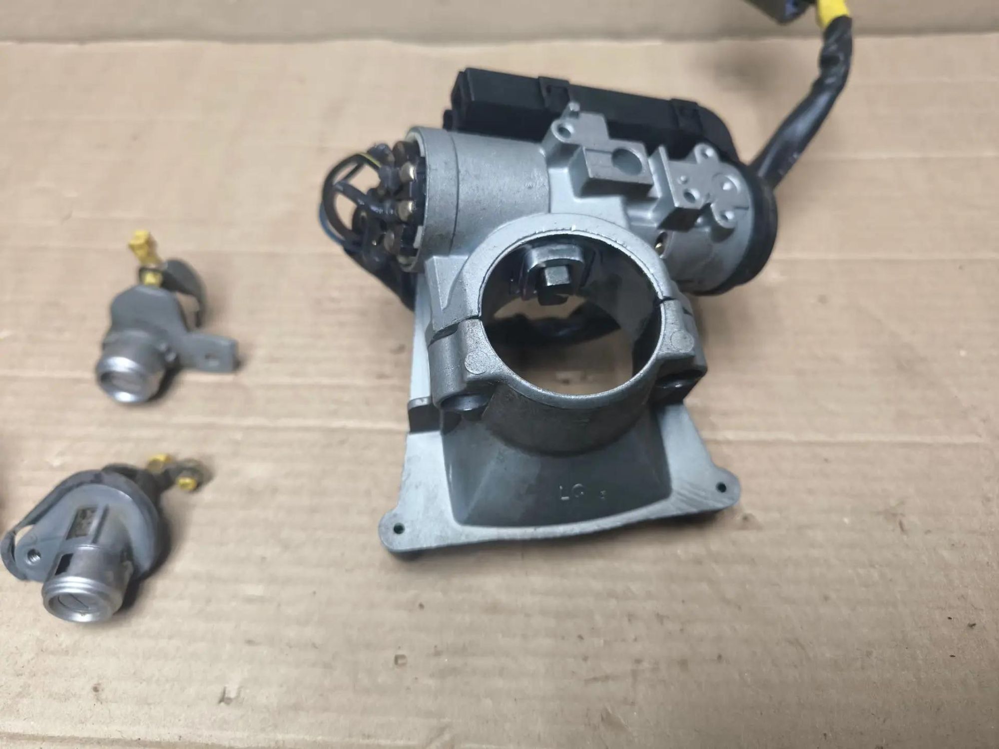 https://ycs.partsauto.market/partsauto-images/thmbs/userImages/d89d66a30f14dbad161fb7a986aa0fe5/part/296f5828-2136-4143-a91f-718b7cbc90b5_1786263316013.jpg
