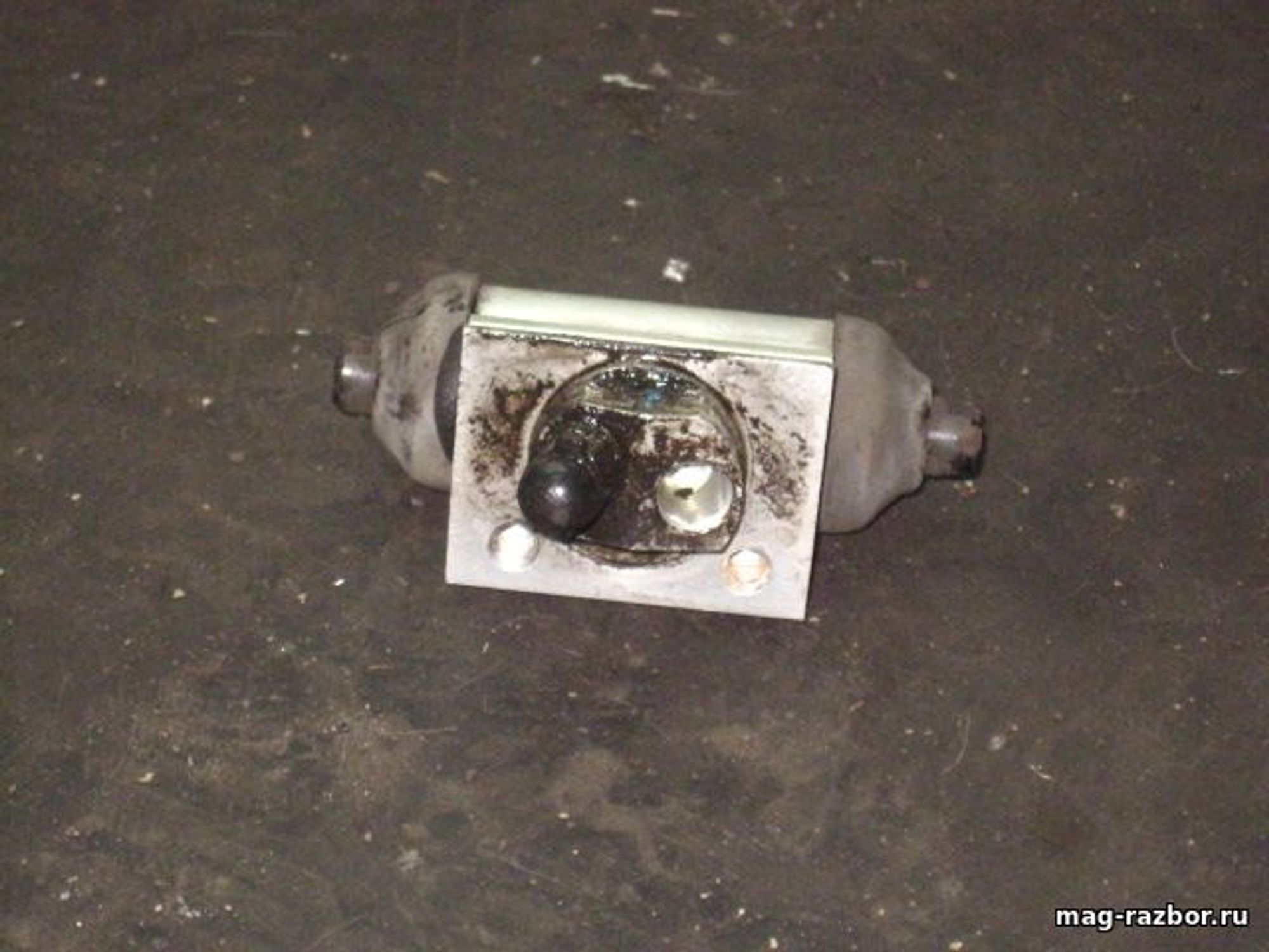 https://ycs.partsauto.market/partsauto-images/thmbs/userImages/d89d66a30f14dbad161fb7a986aa0fe5/part/29836a88-65fc-4f95-b98f-58c48ef19c95_1697288046419.jpg