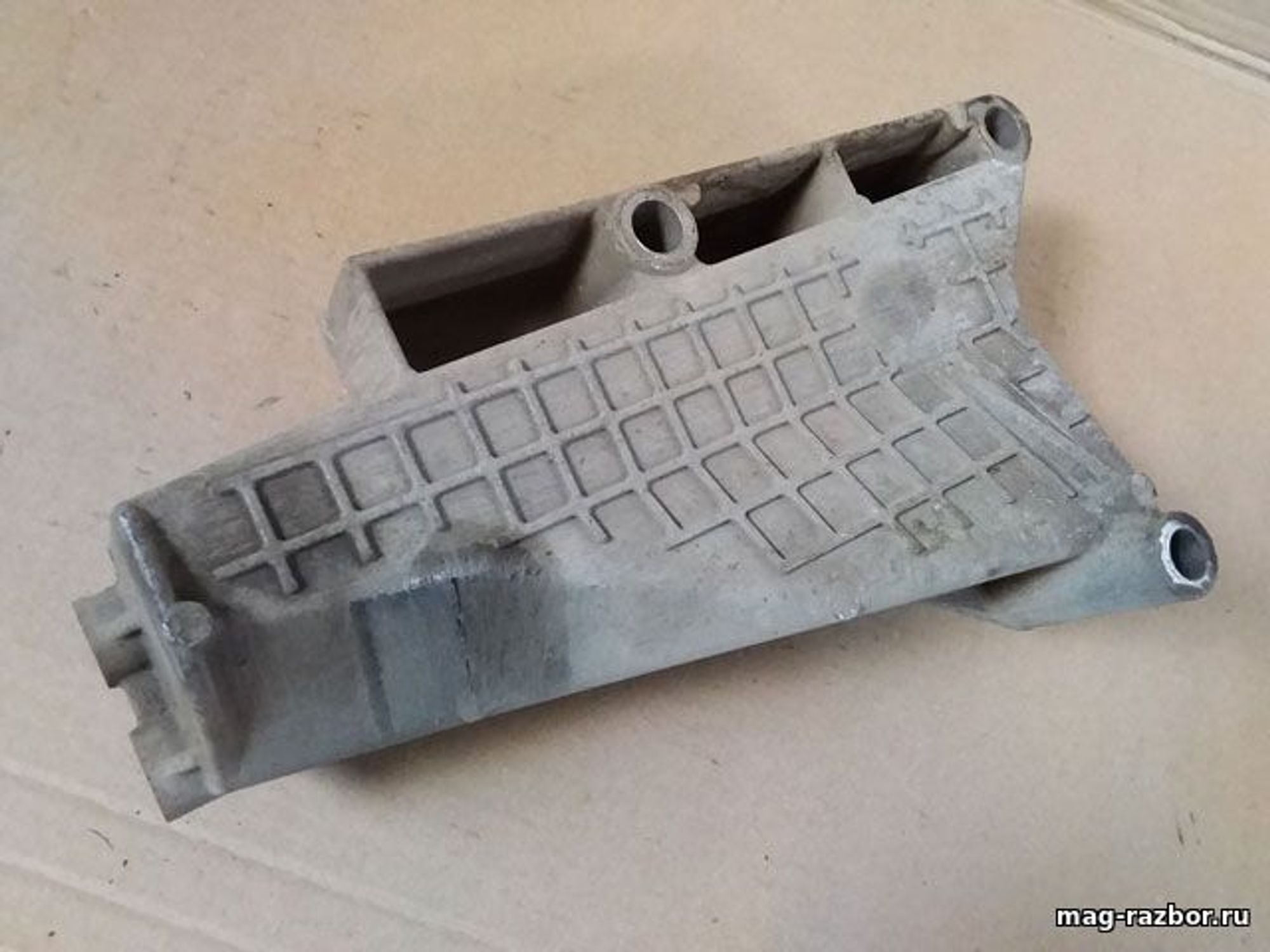 https://ycs.partsauto.market/partsauto-images/thmbs/userImages/d89d66a30f14dbad161fb7a986aa0fe5/part/29b4fc2f-2910-45fb-9813-381a6b07a413_1711703089774.jpg