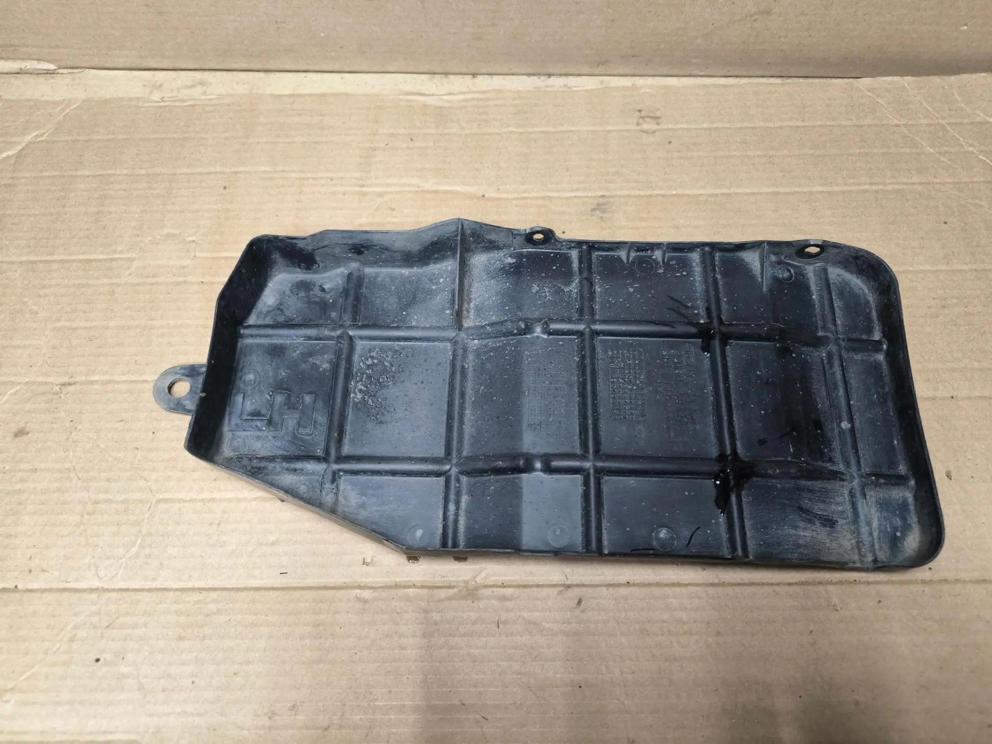 https://ycs.partsauto.market/partsauto-images/thmbs/userImages/d89d66a30f14dbad161fb7a986aa0fe5/part/2aed578f-8794-4dac-b1d6-5235162331b5_1785569879085.jpg