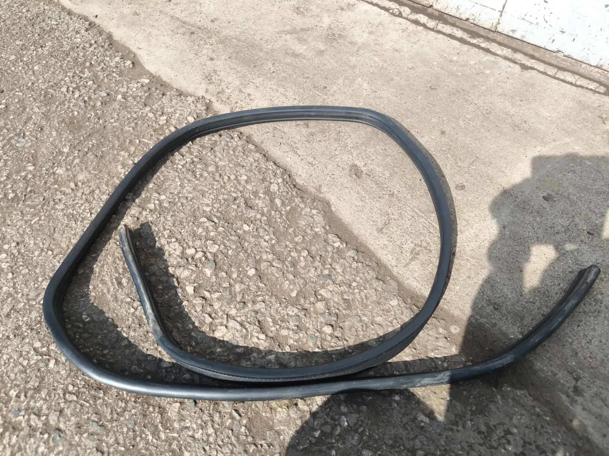 https://ycs.partsauto.market/partsauto-images/thmbs/userImages/d89d66a30f14dbad161fb7a986aa0fe5/part/2afded82-9fb3-4779-8d37-9c829305629b_1783529350000.jpg