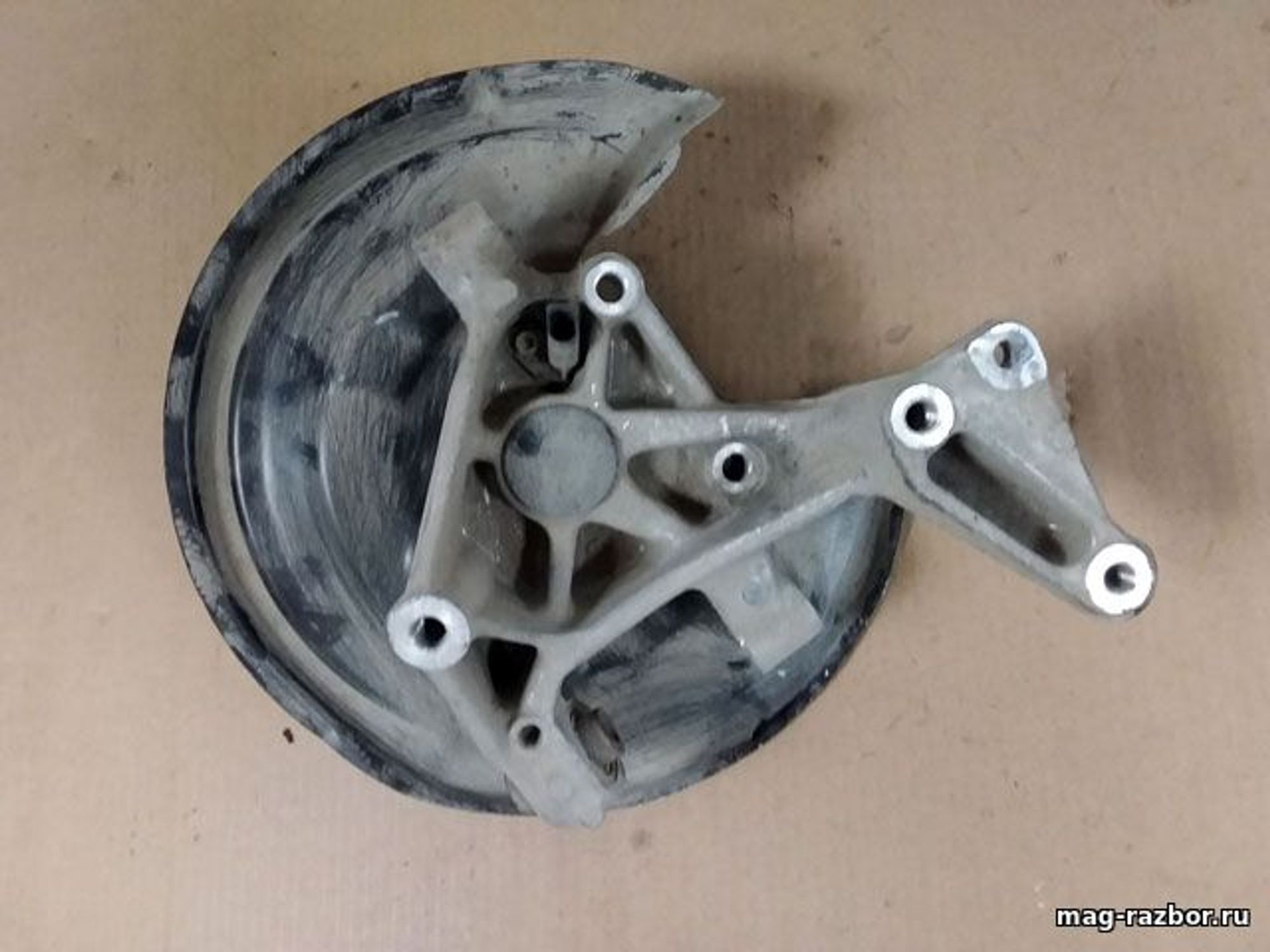 https://ycs.partsauto.market/partsauto-images/thmbs/userImages/d89d66a30f14dbad161fb7a986aa0fe5/part/2b5f6171-8d9f-42f9-bef4-ca6c74b6cdf0_1716965811484.jpg